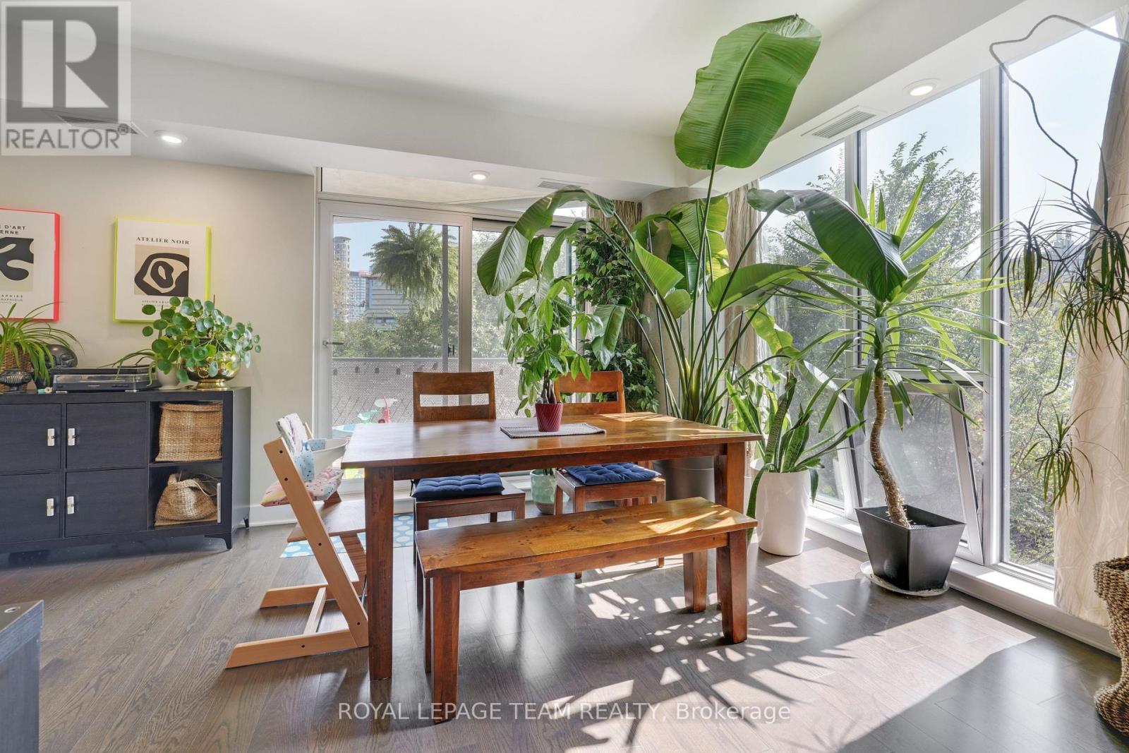 324 - 300c Lett Street