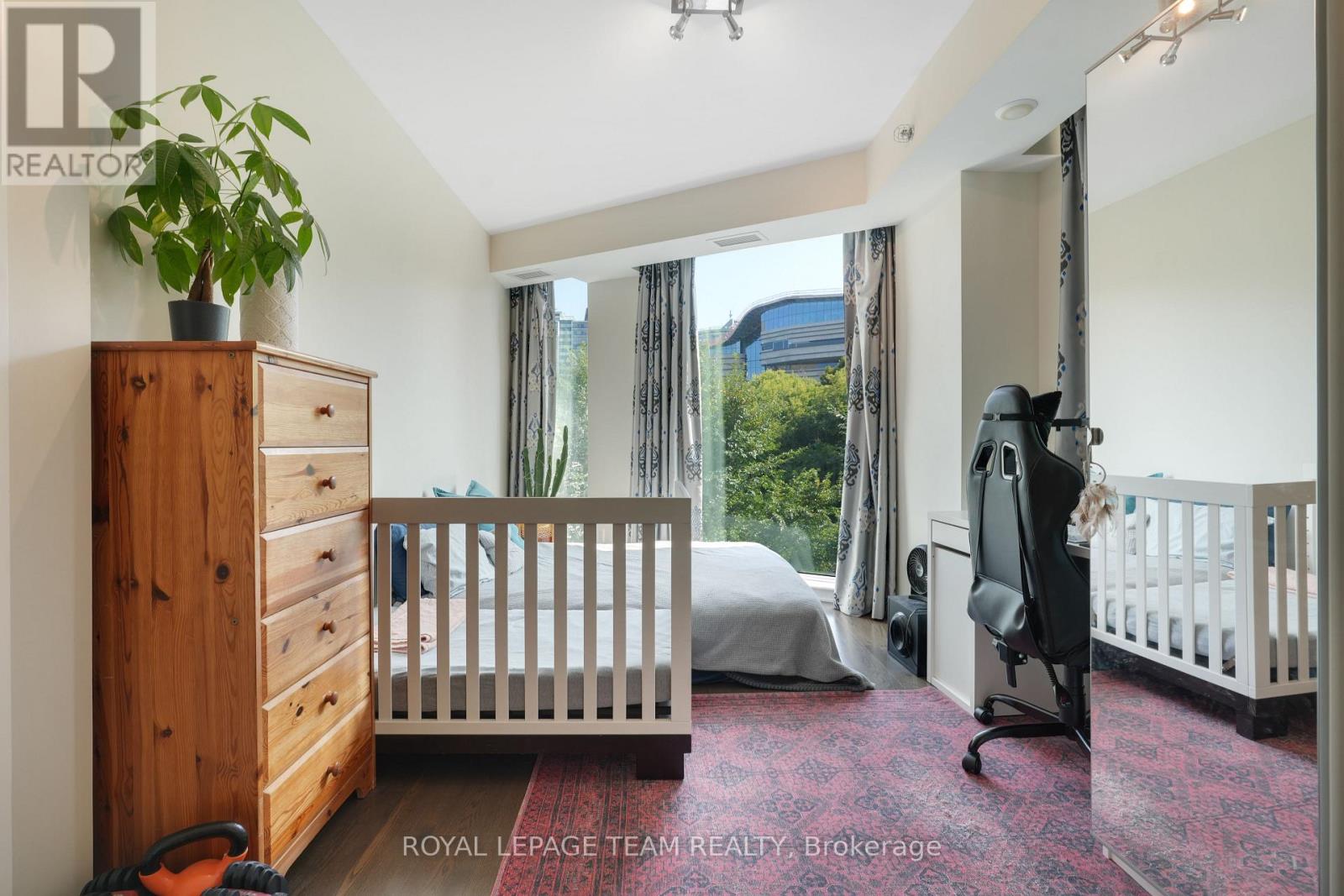 324 - 300c Lett Street