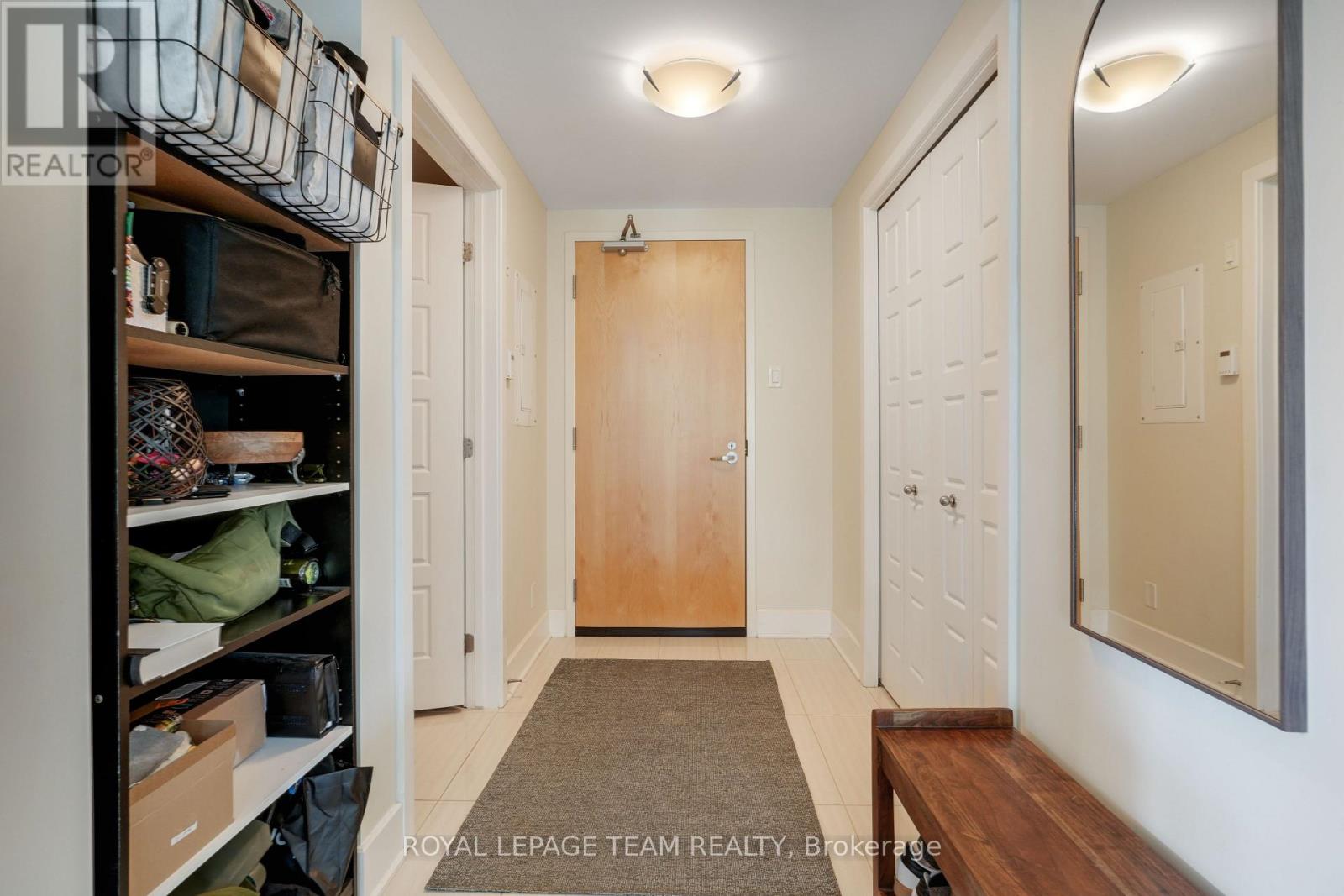 324 - 300c Lett Street