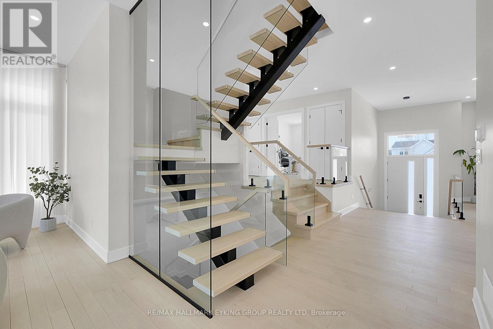 623 Rowanwood Avenue