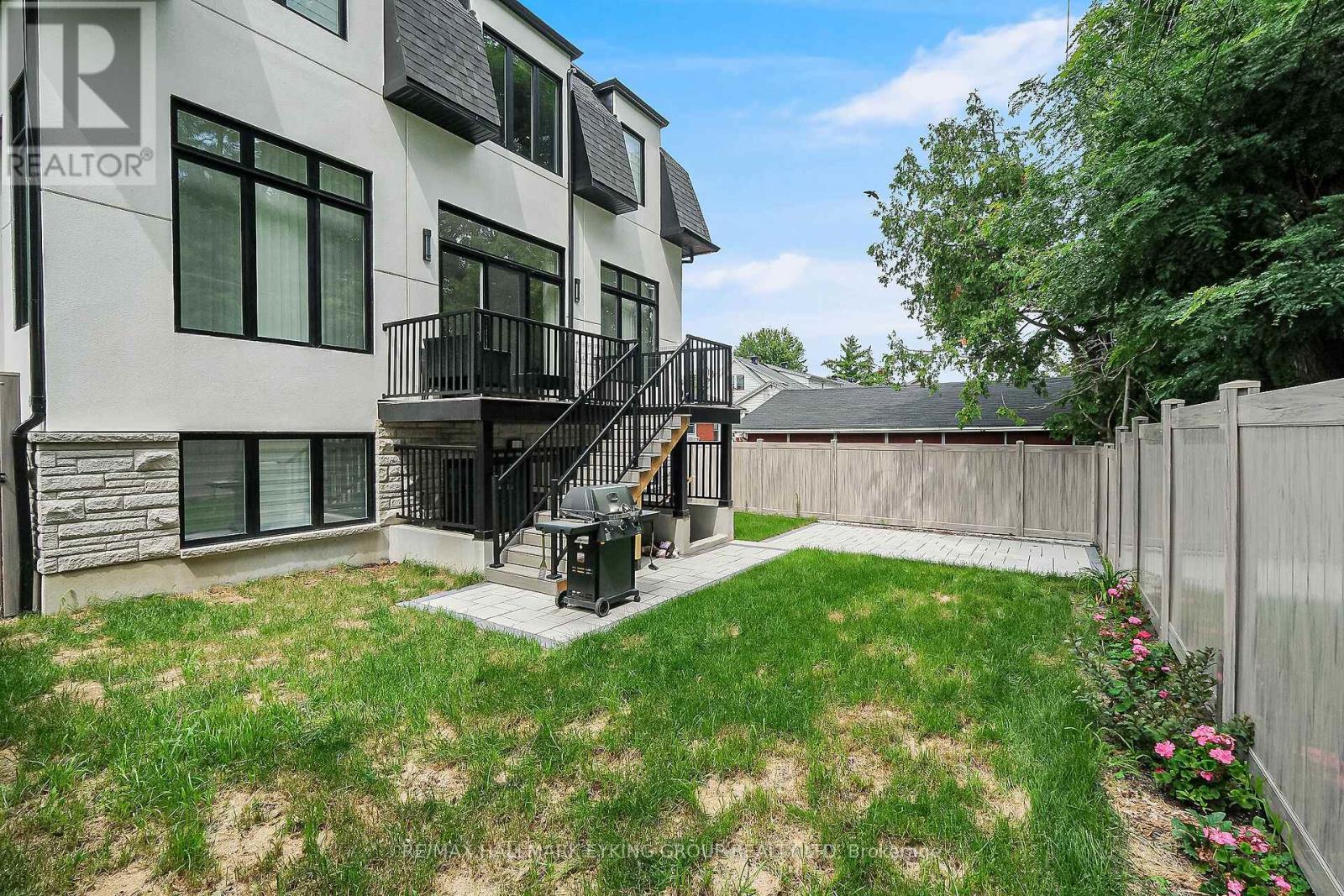 623 Rowanwood Avenue