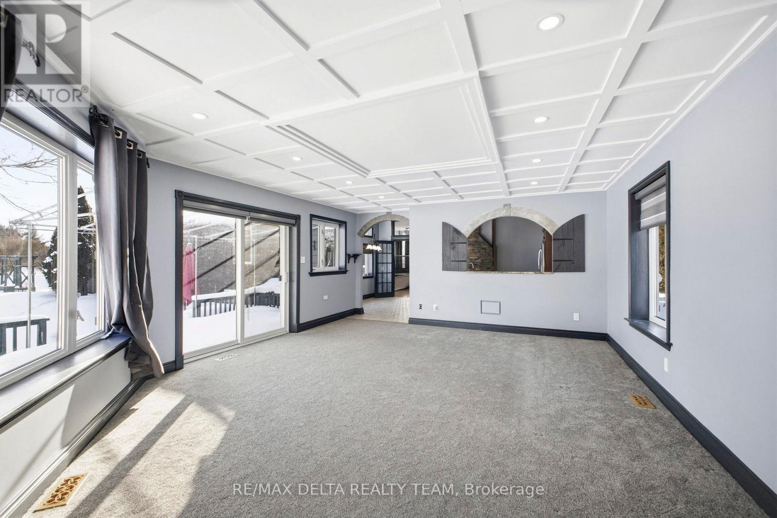 1653 Lakeshore Drive