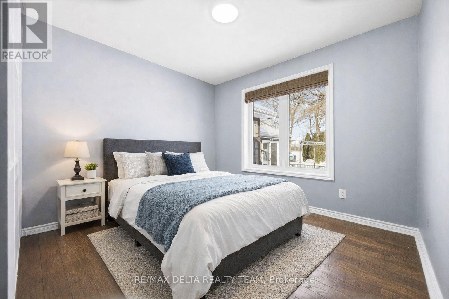 1653 Lakeshore Drive