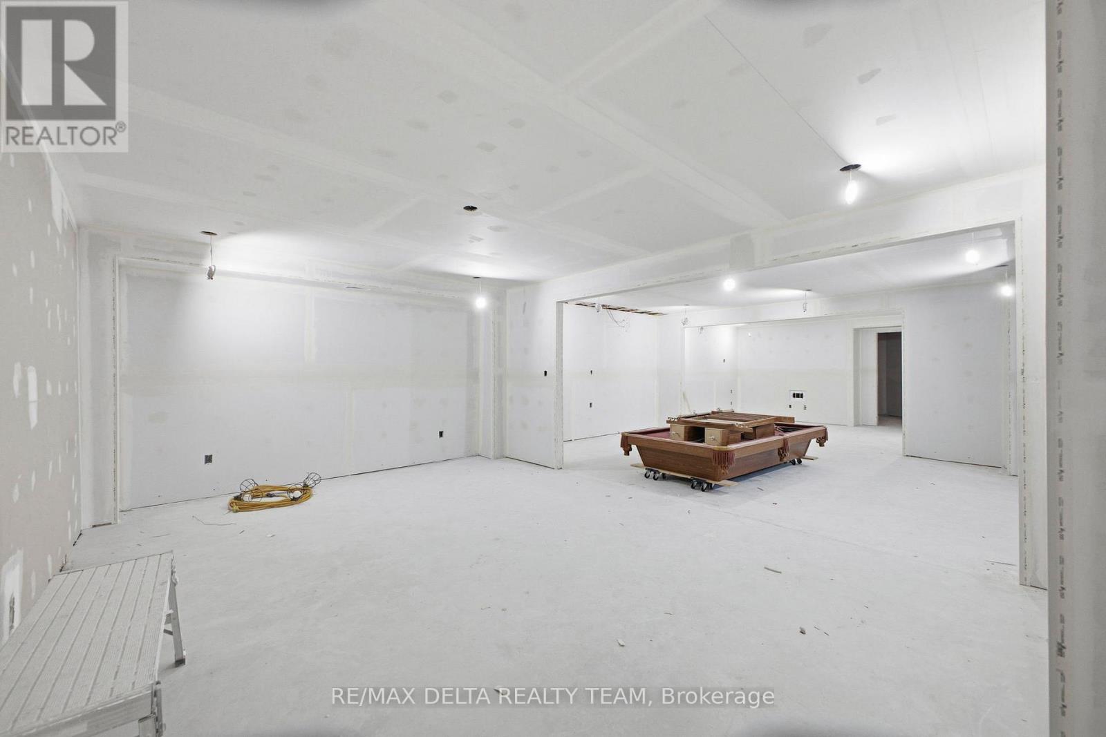 1653 Lakeshore Drive