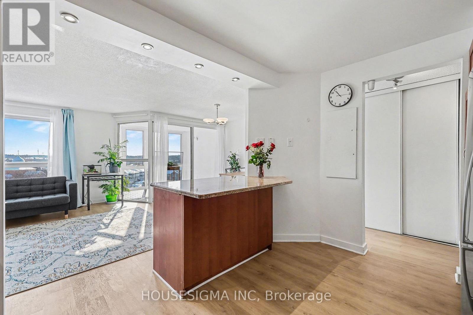 716 - 960 Teron Road