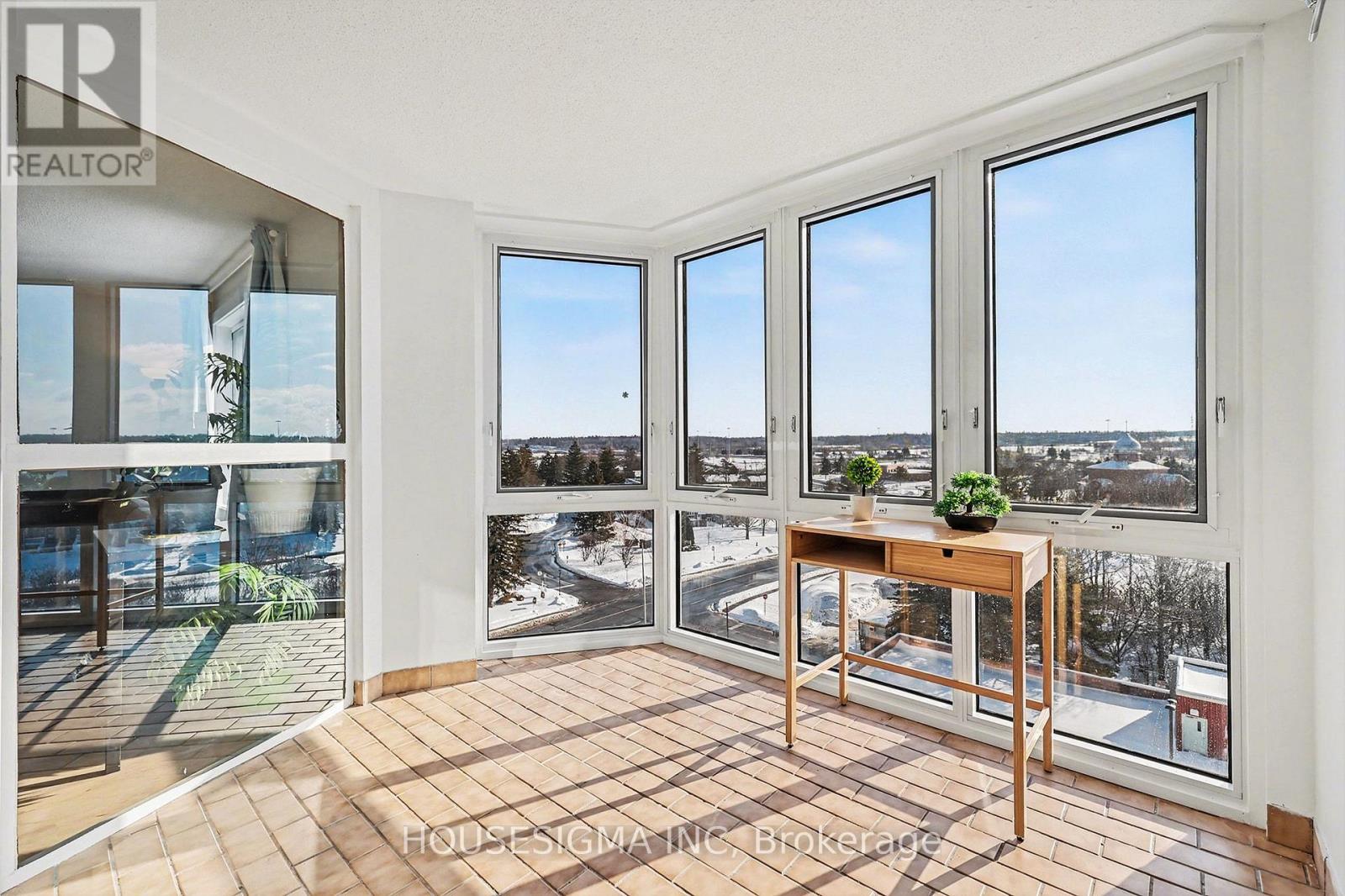 716 - 960 Teron Road