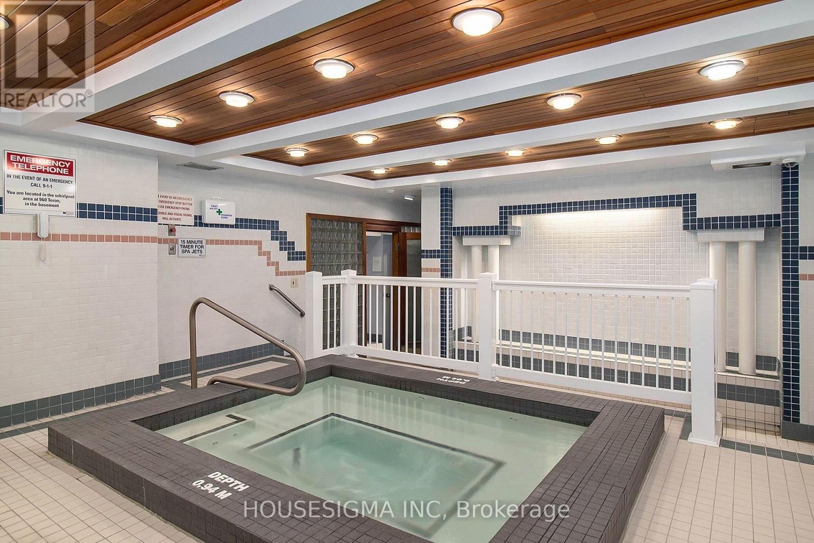 716 - 960 Teron Road