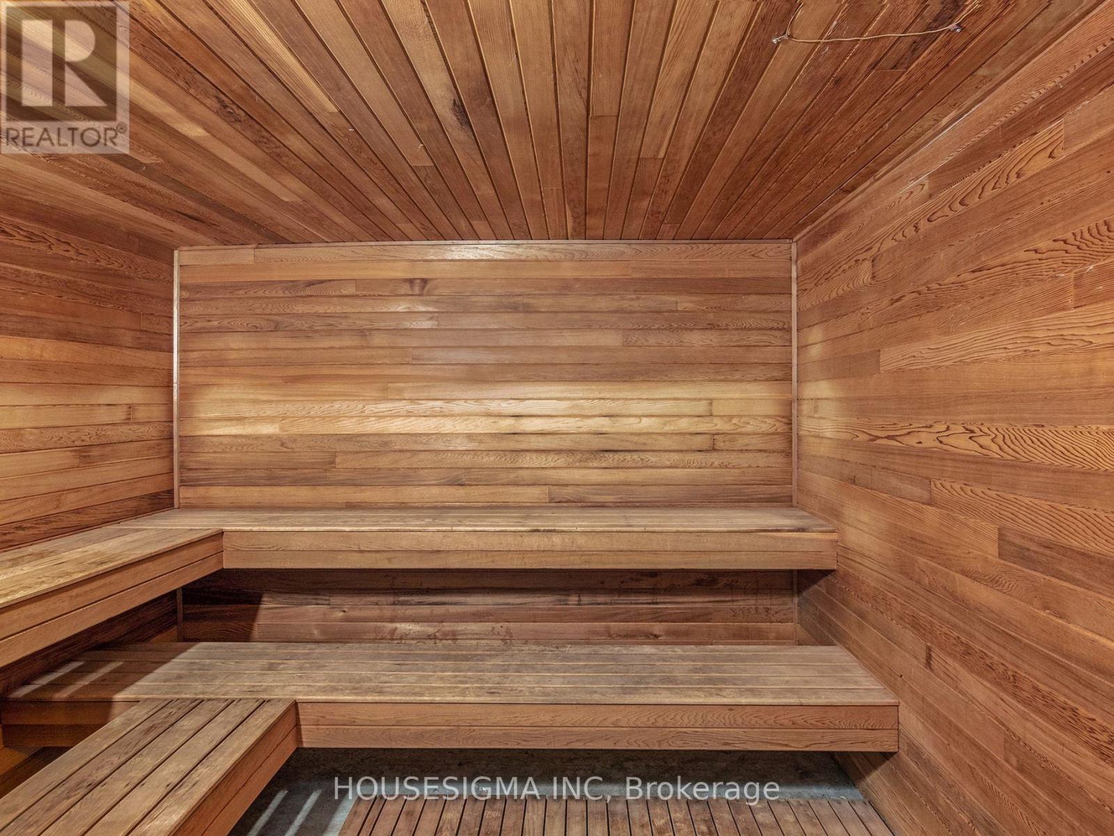 716 - 960 Teron Road