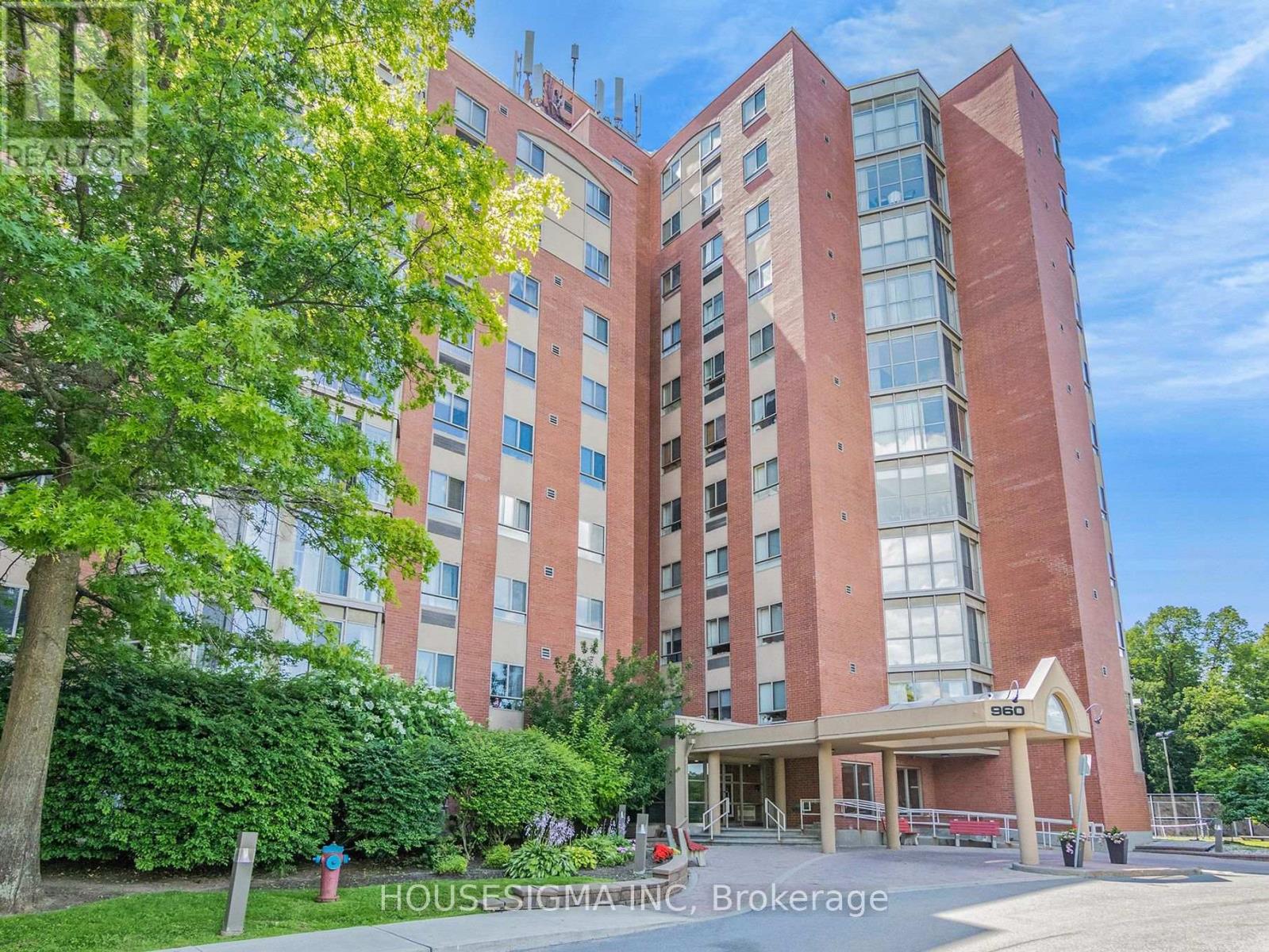 716 - 960 Teron Road