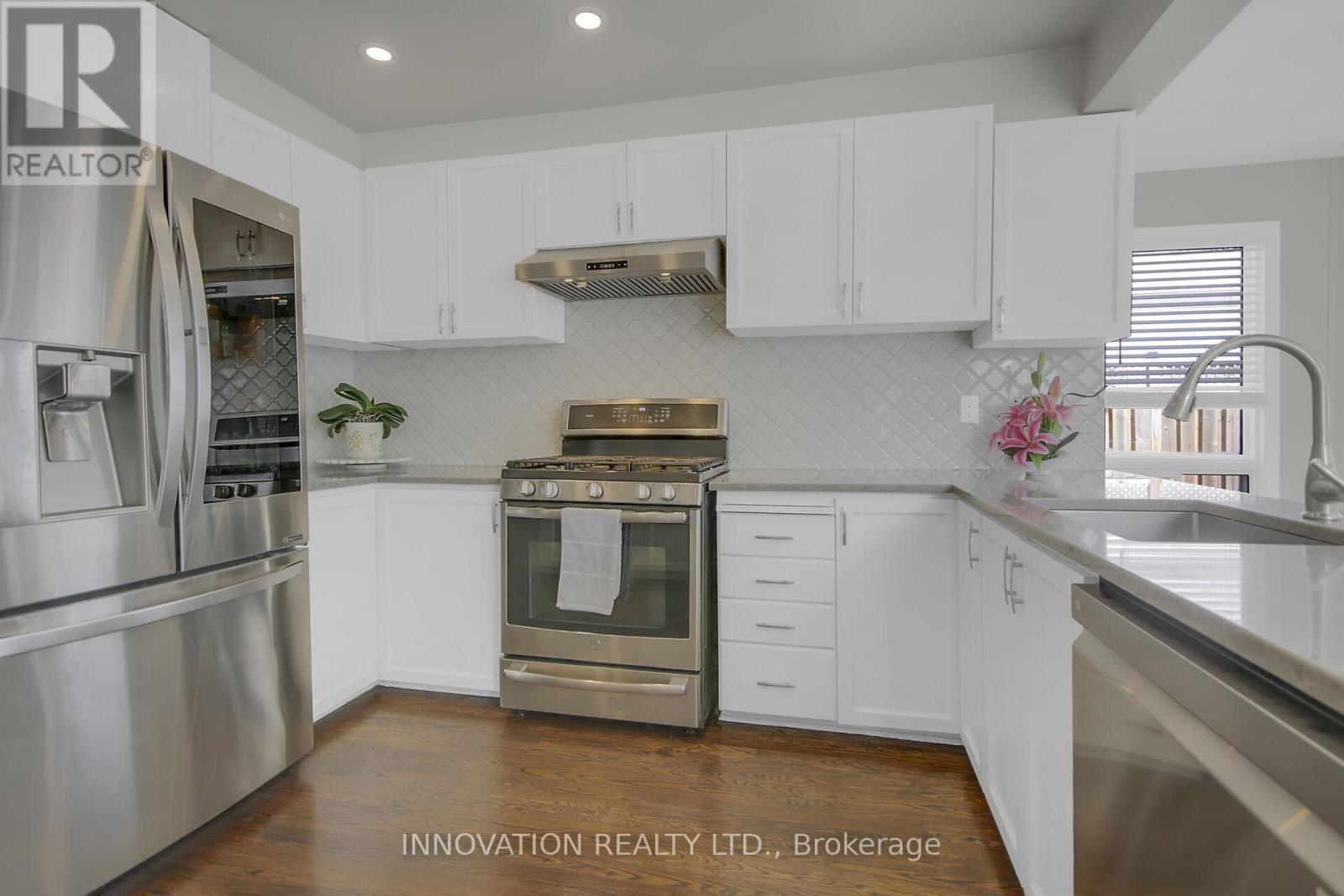 76 Chickasaw Crescent