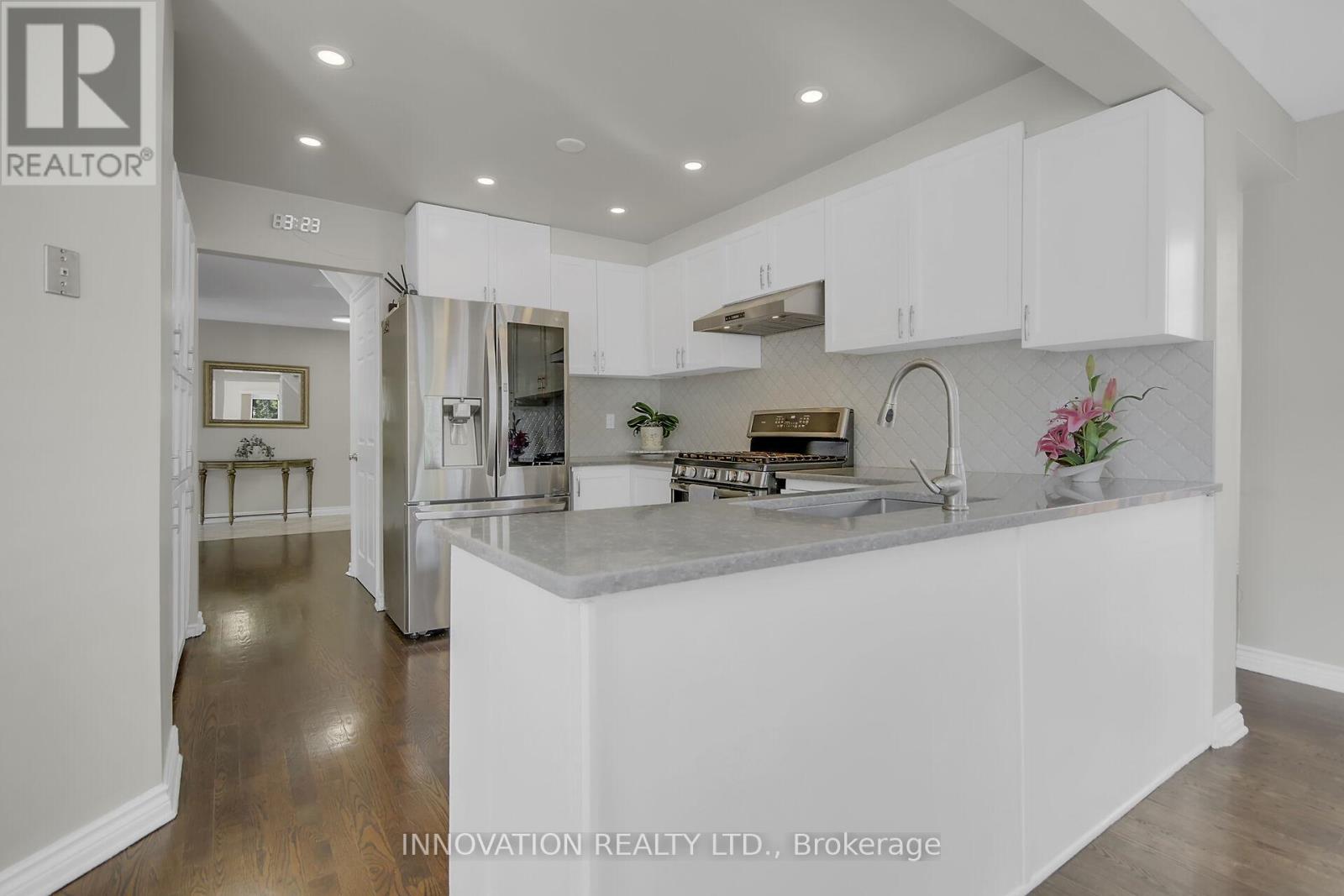 76 Chickasaw Crescent