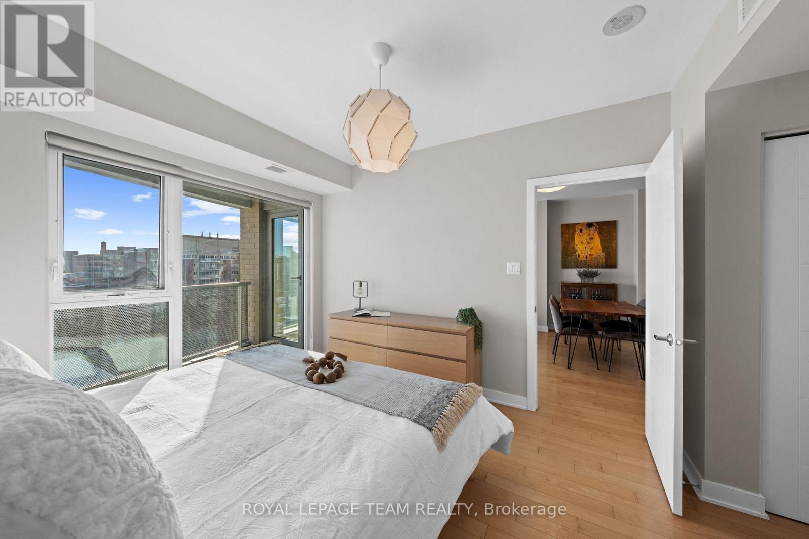 907 - 40 Nepean Street