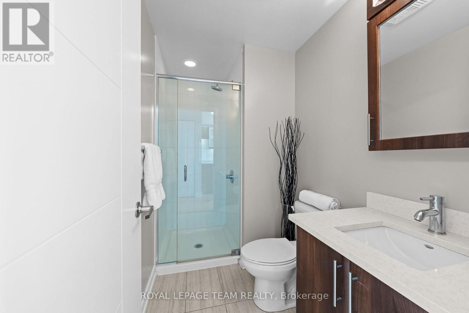 907 - 40 Nepean Street