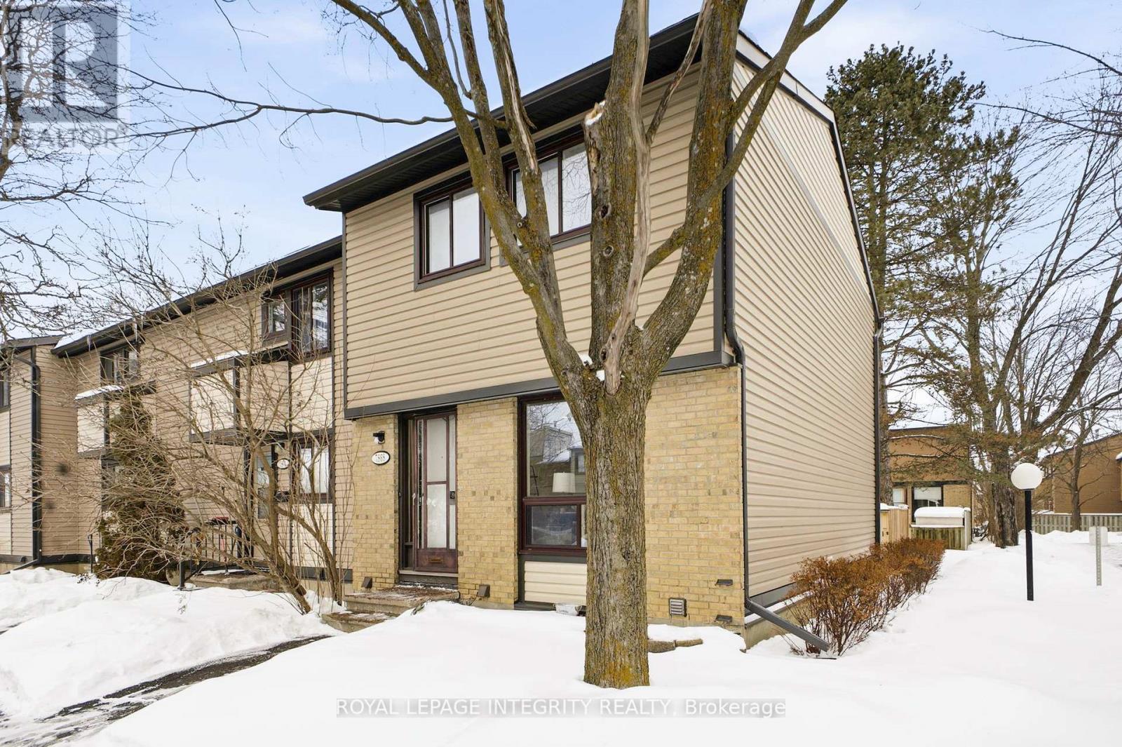 6 - 7868 Jeanne D'arc Boulevard N