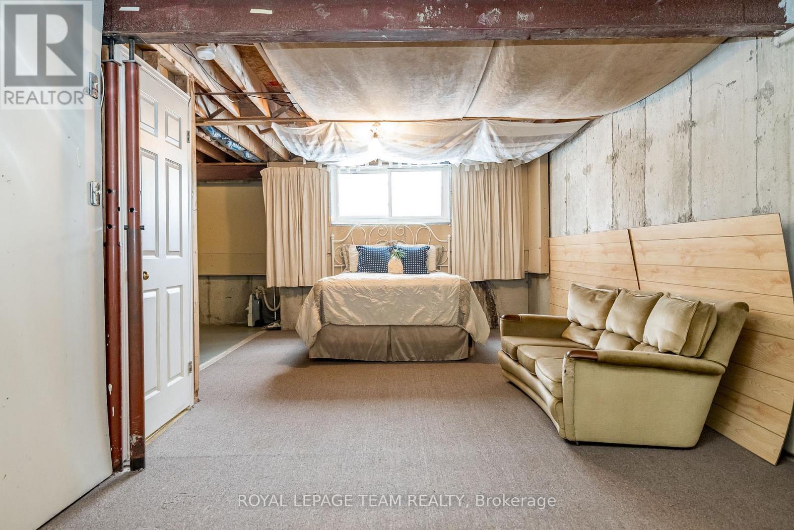 14 - 27 Pine Needles Court