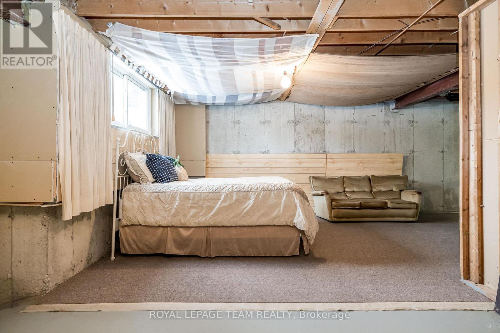 14 - 27 Pine Needles Court