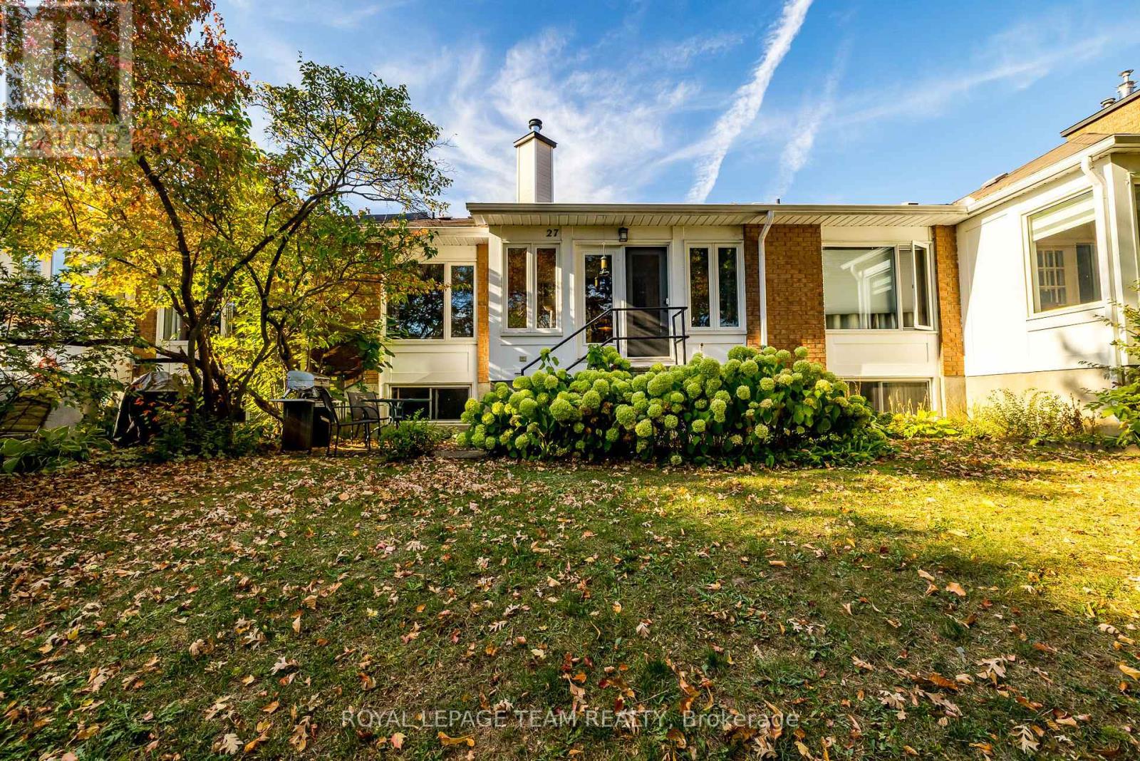 14 - 27 Pine Needles Court