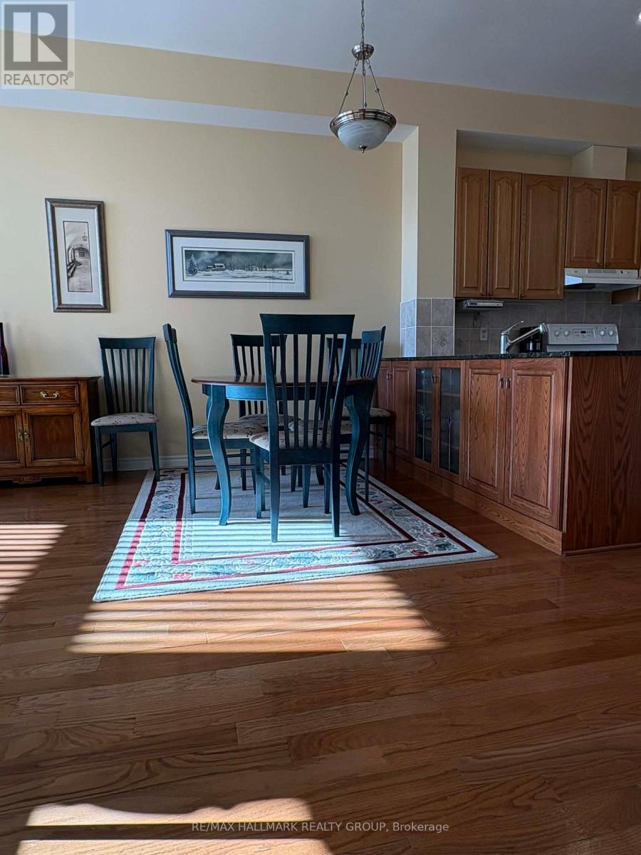 401 - 205 Bolton Street