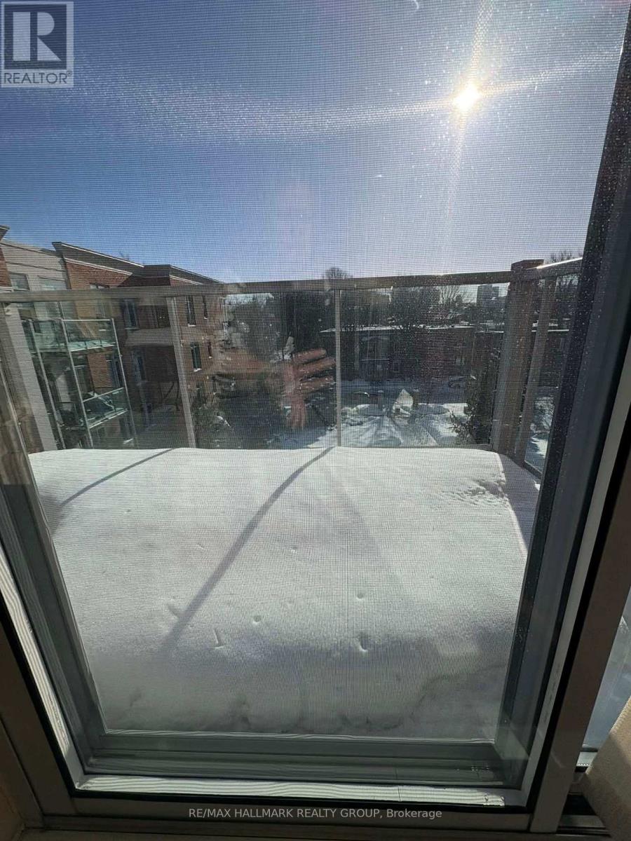 401 - 205 Bolton Street