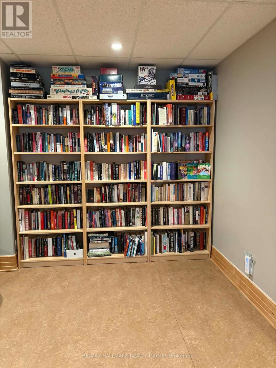 401 - 205 Bolton Street