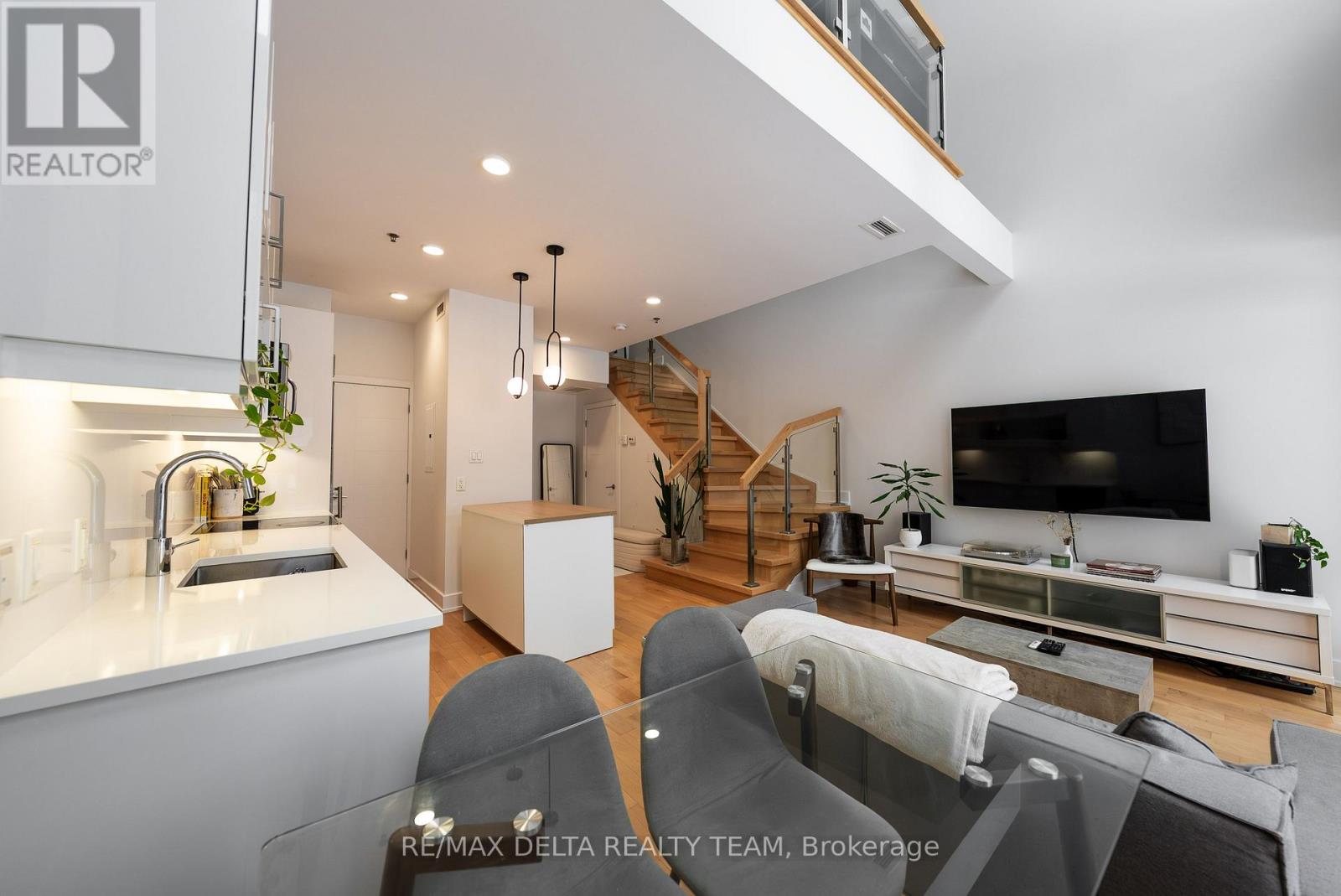 202 - 197 Lisgar Street