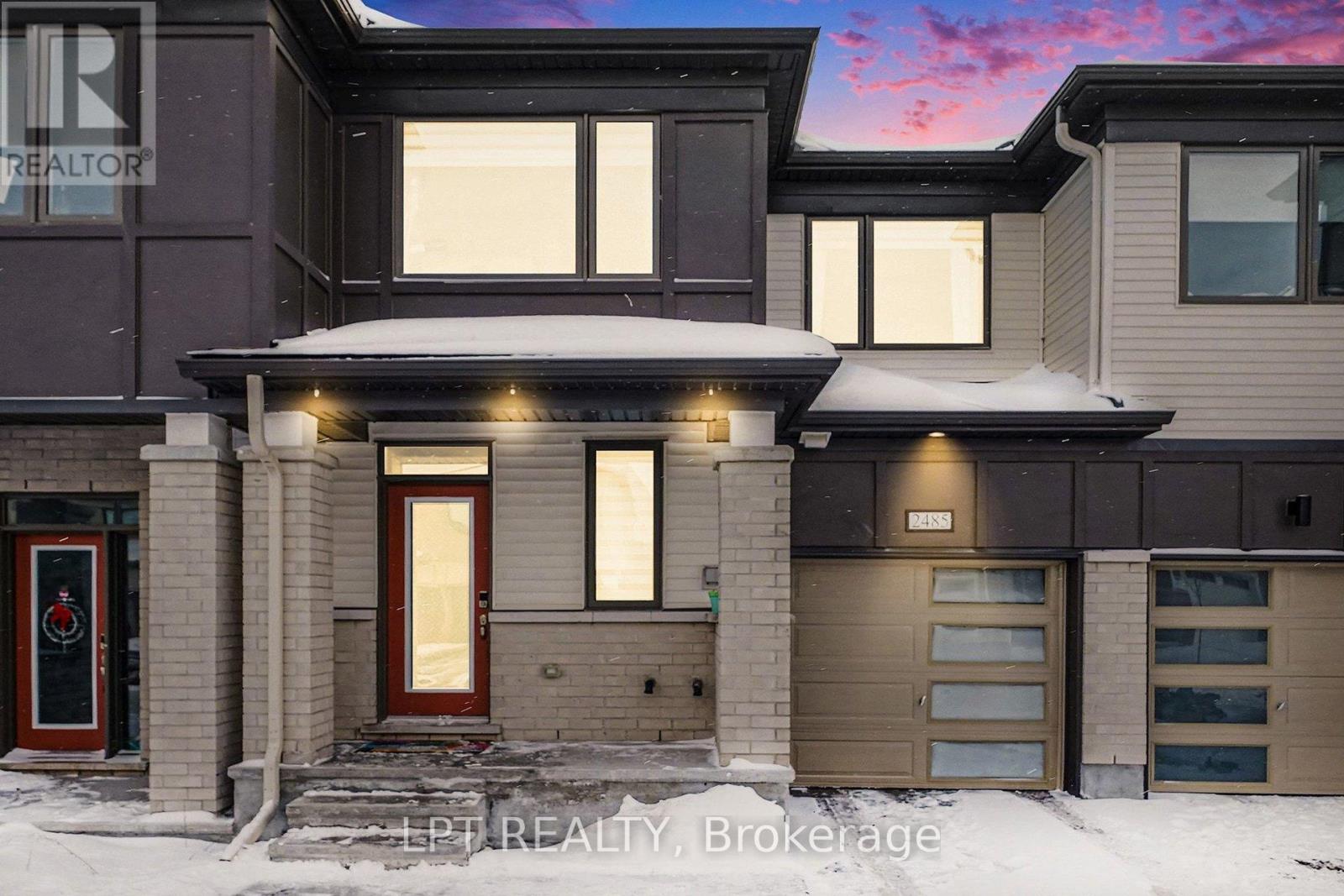 2485 Watercolours Way