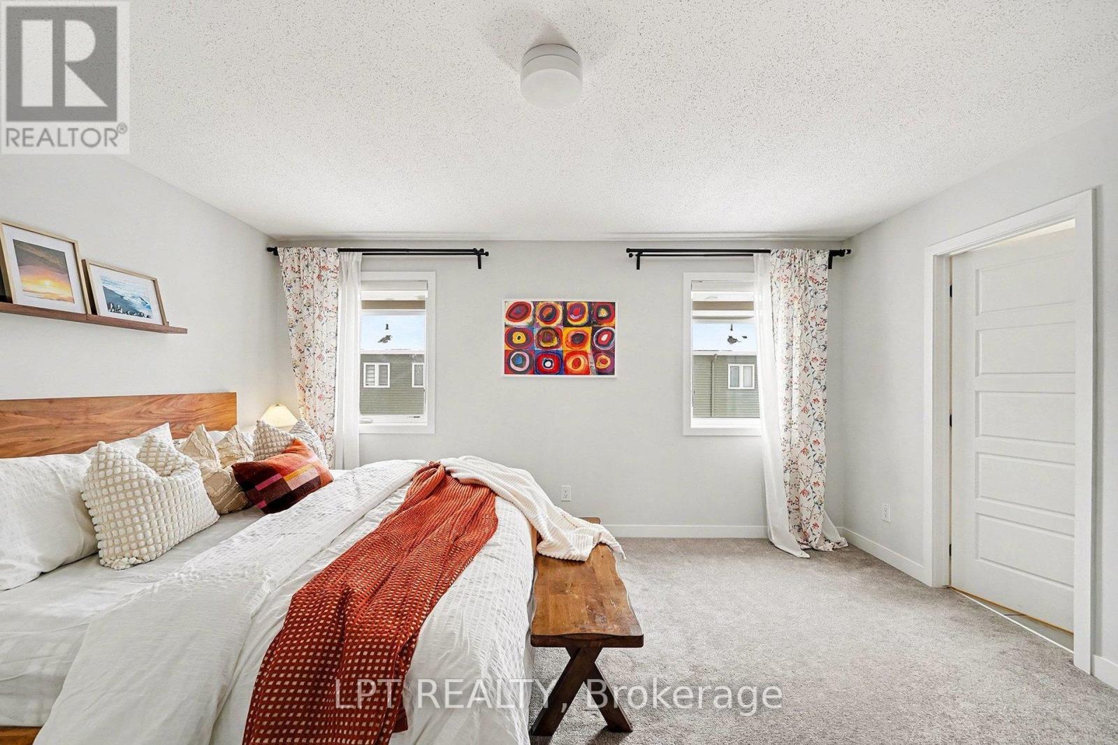 2485 Watercolours Way