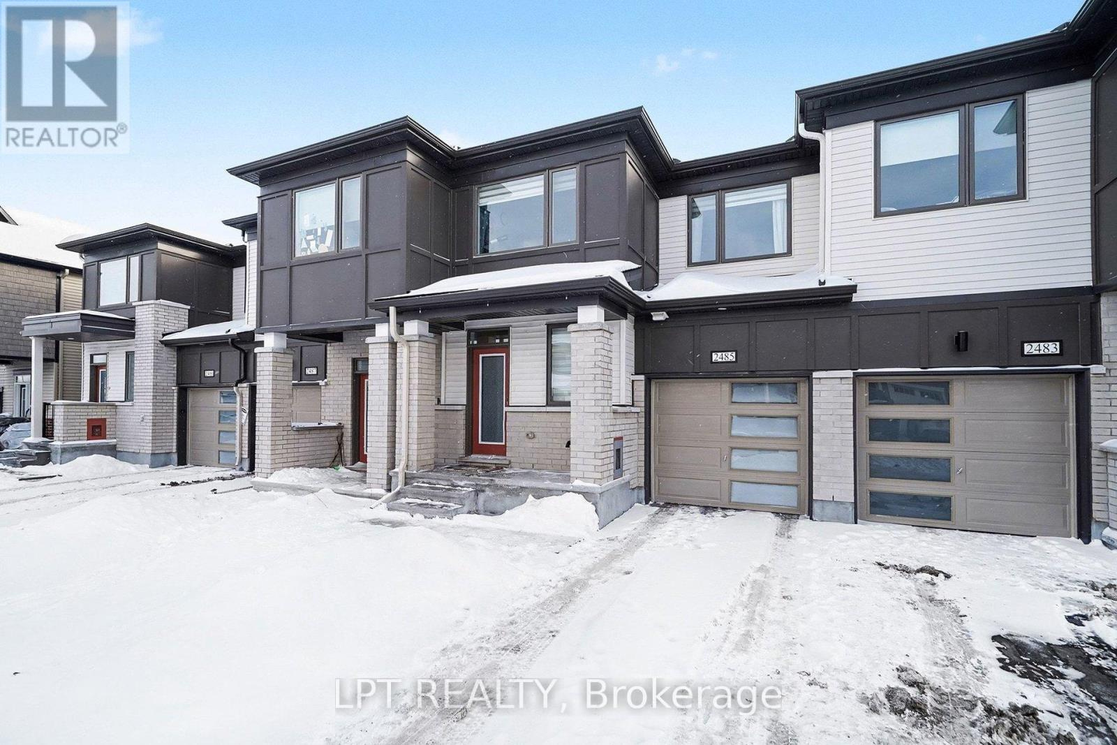 2485 Watercolours Way