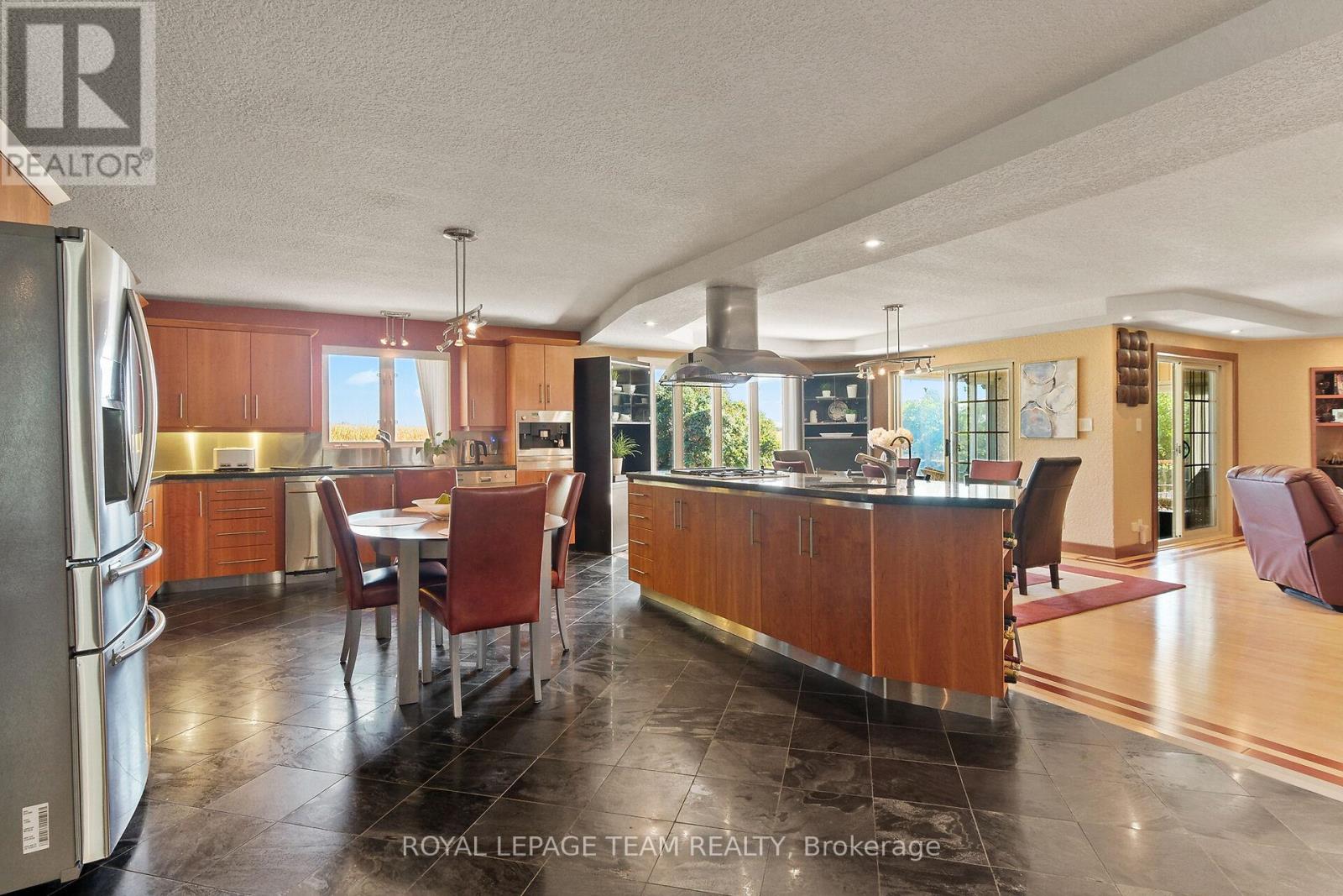 461 Campbells Side Road