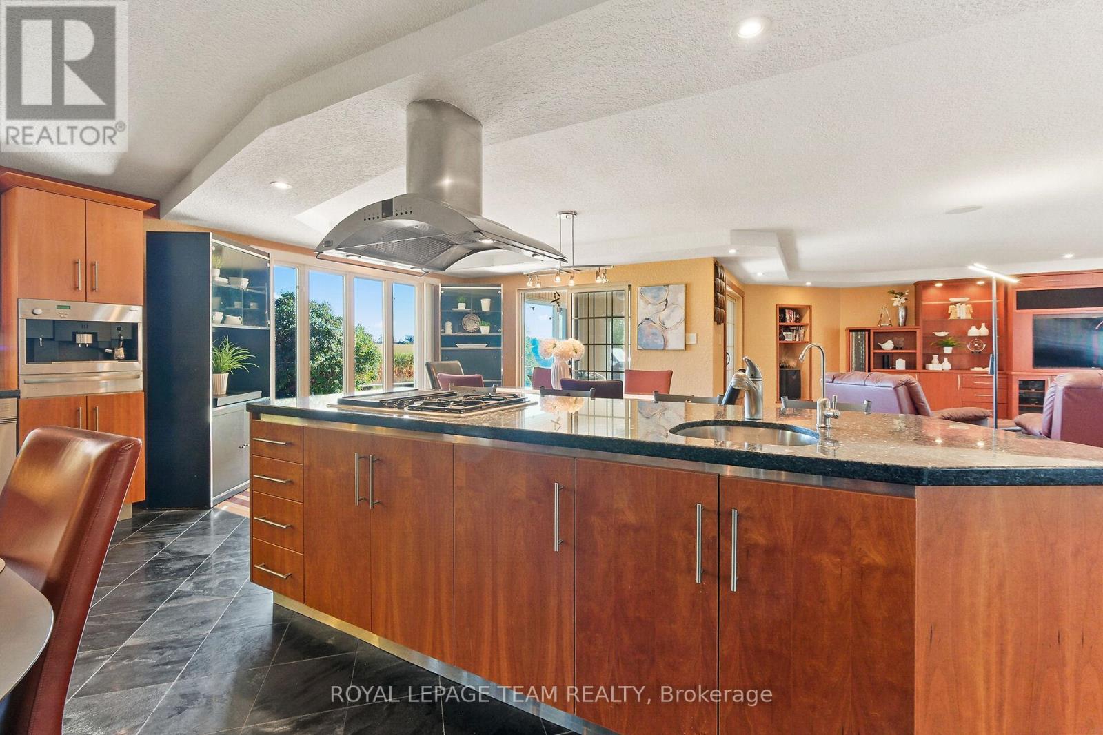 461 Campbells Side Road