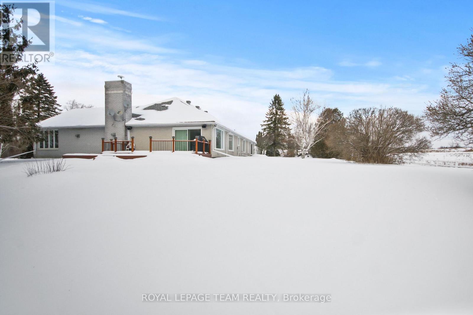 461 Campbells Side Road