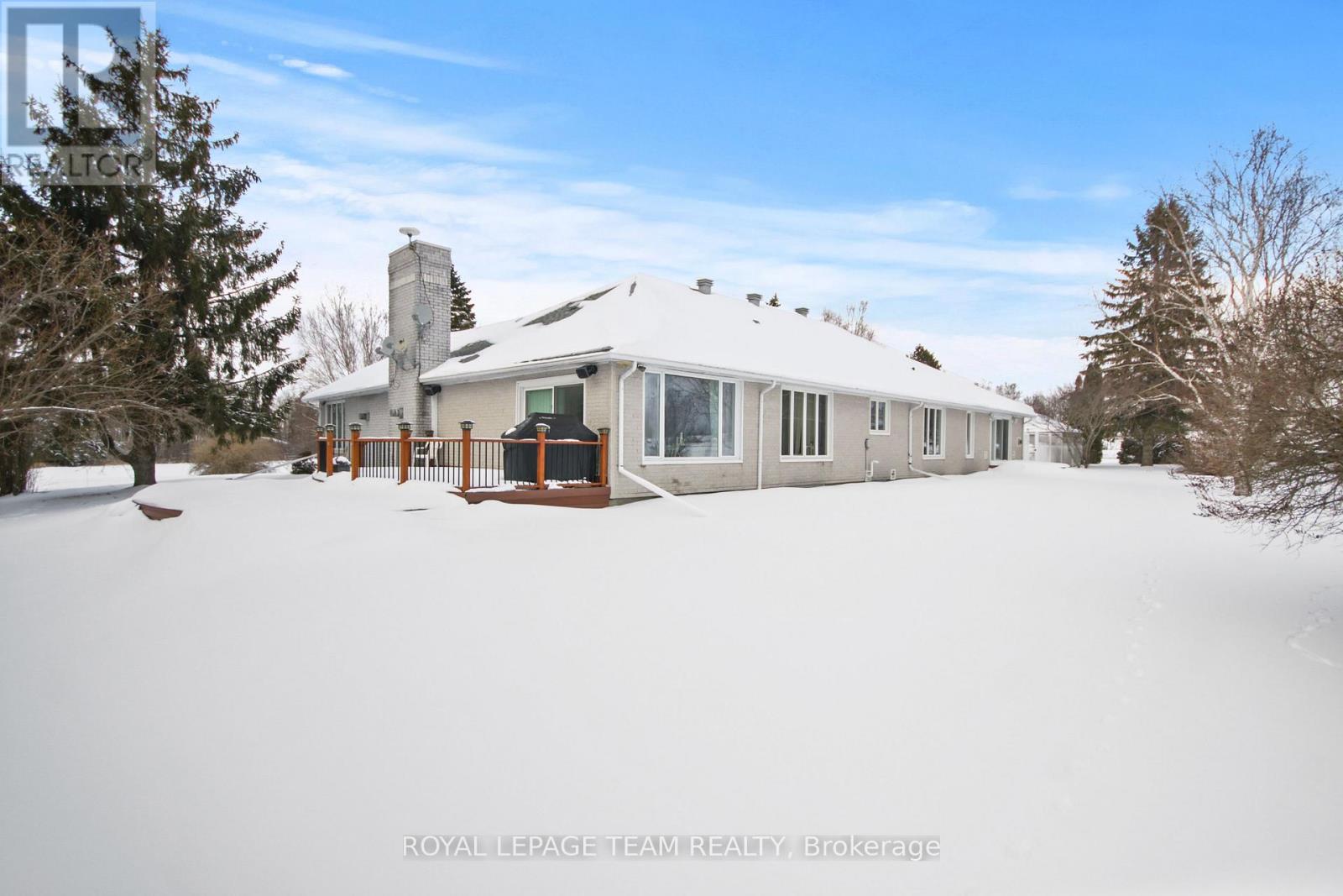 461 Campbells Side Road