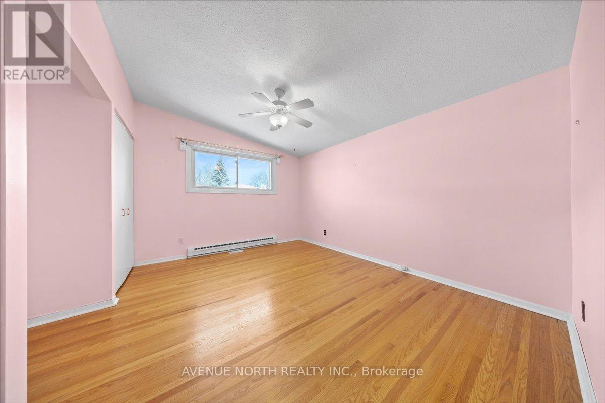 24 Parkmount Crescent