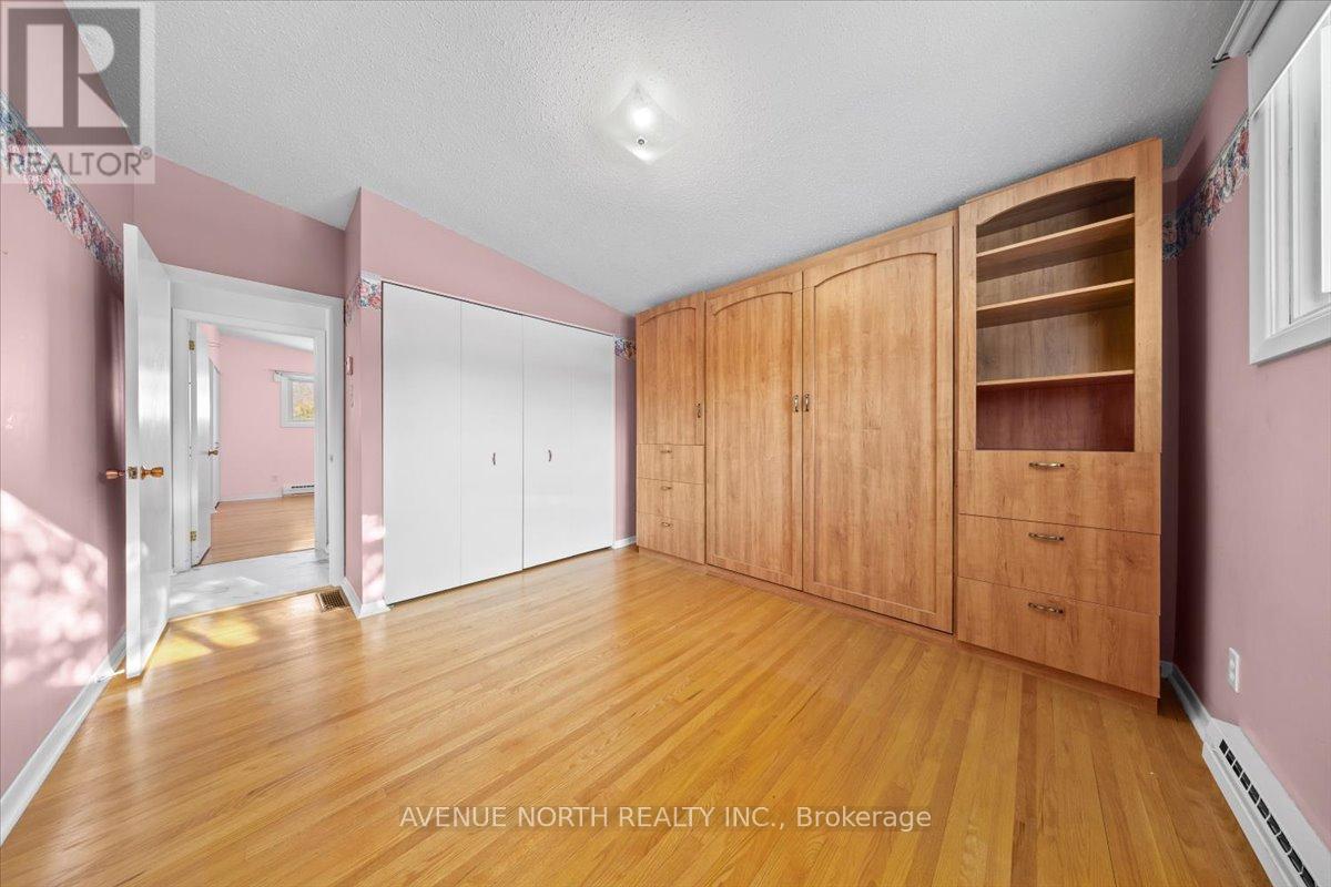 24 Parkmount Crescent