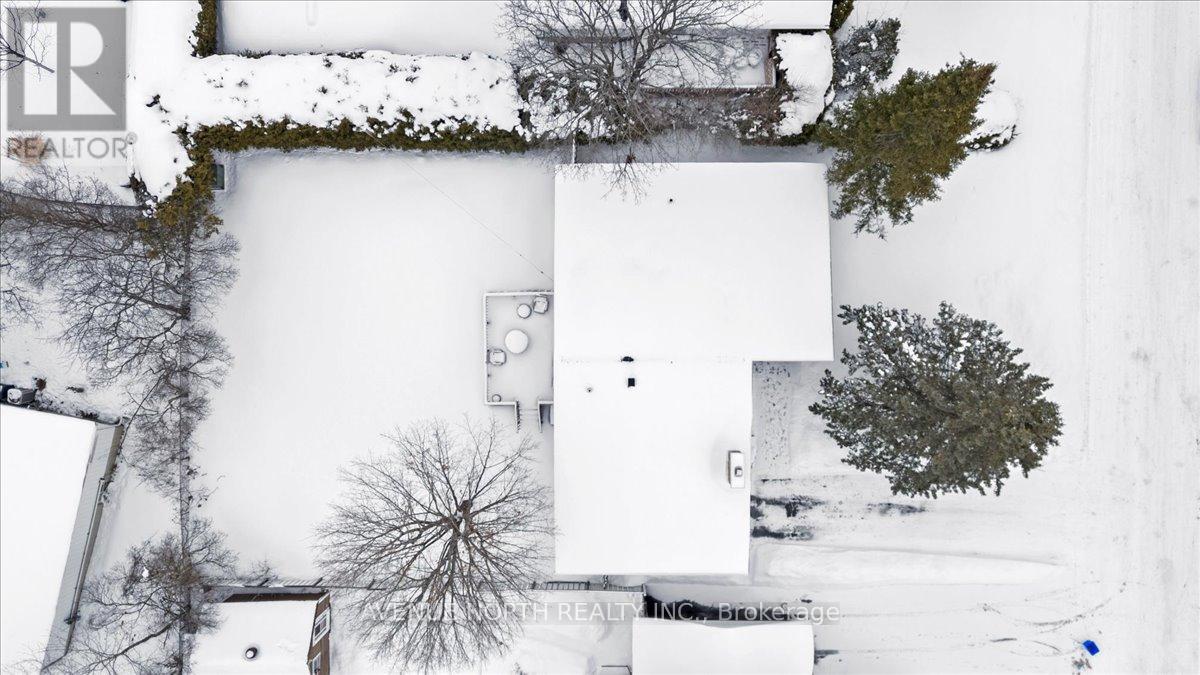 24 Parkmount Crescent