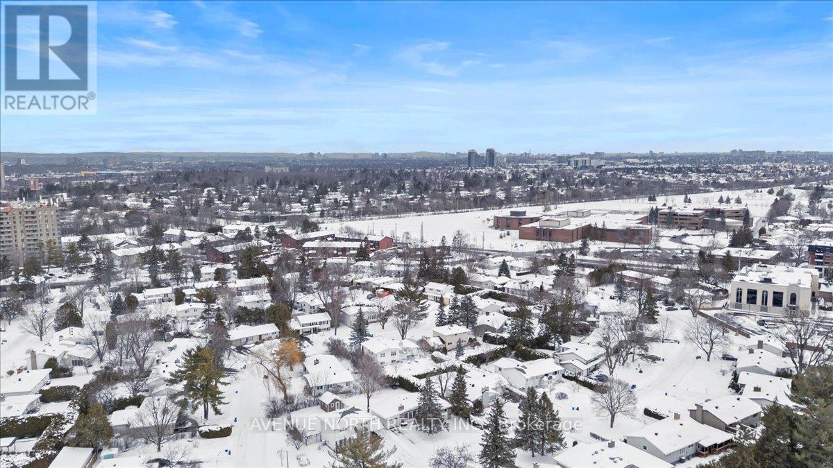 24 Parkmount Crescent