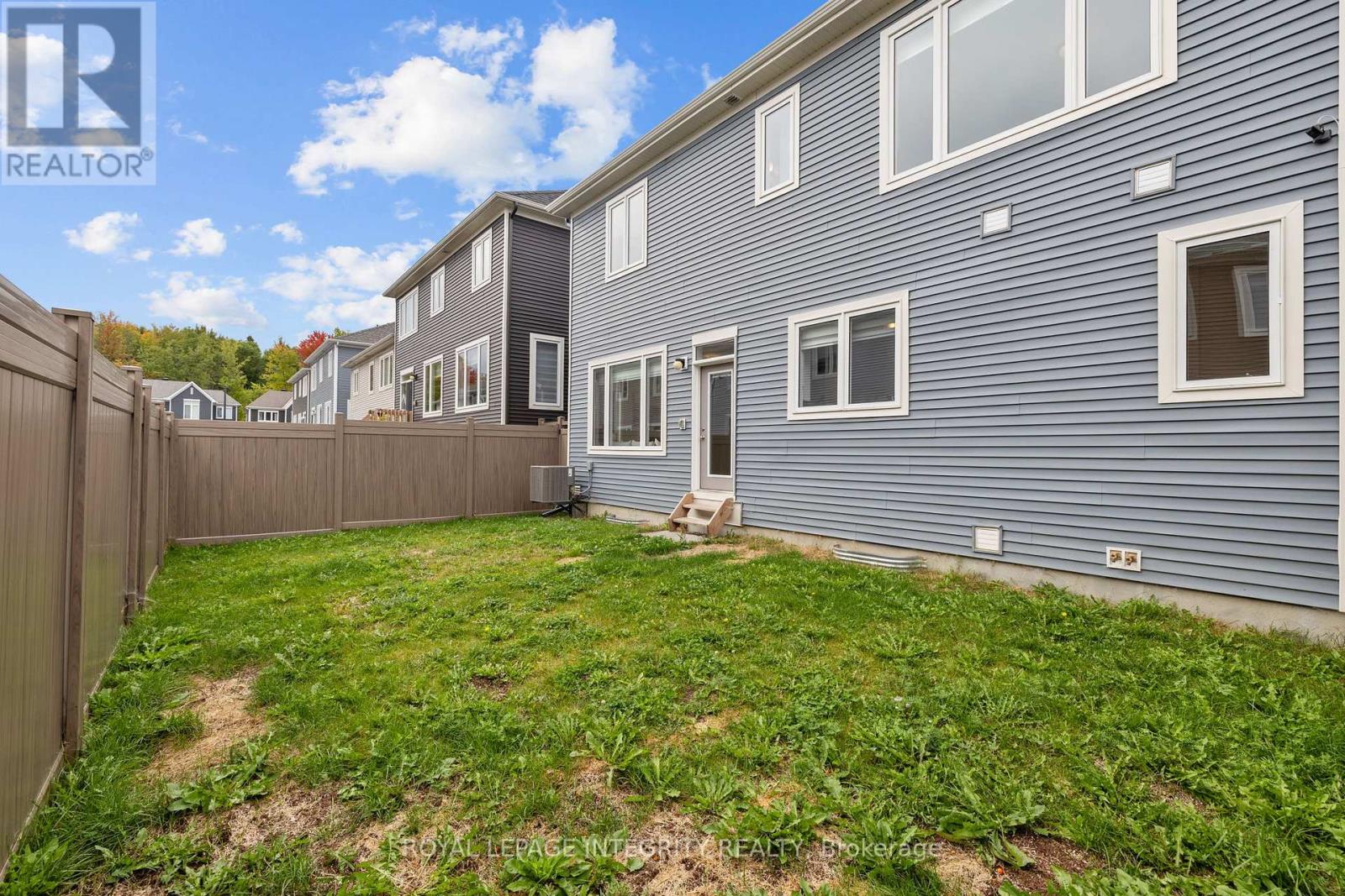 807 Mercier Crescent