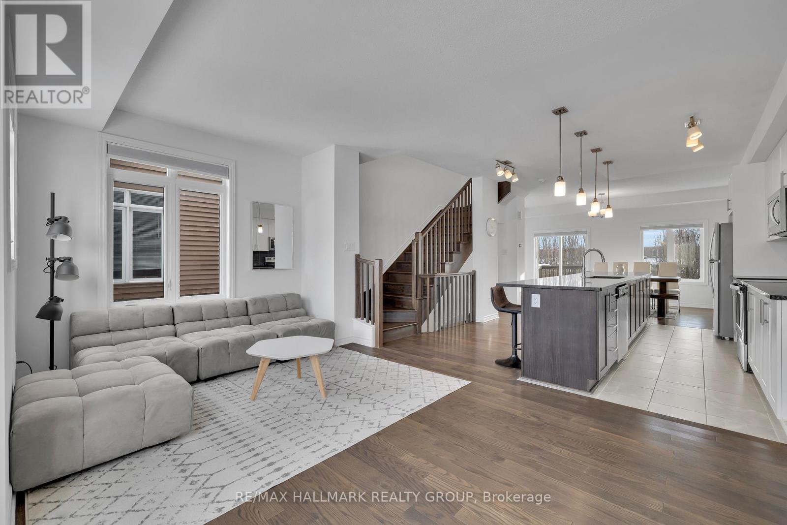 26 Barn Swallow Private