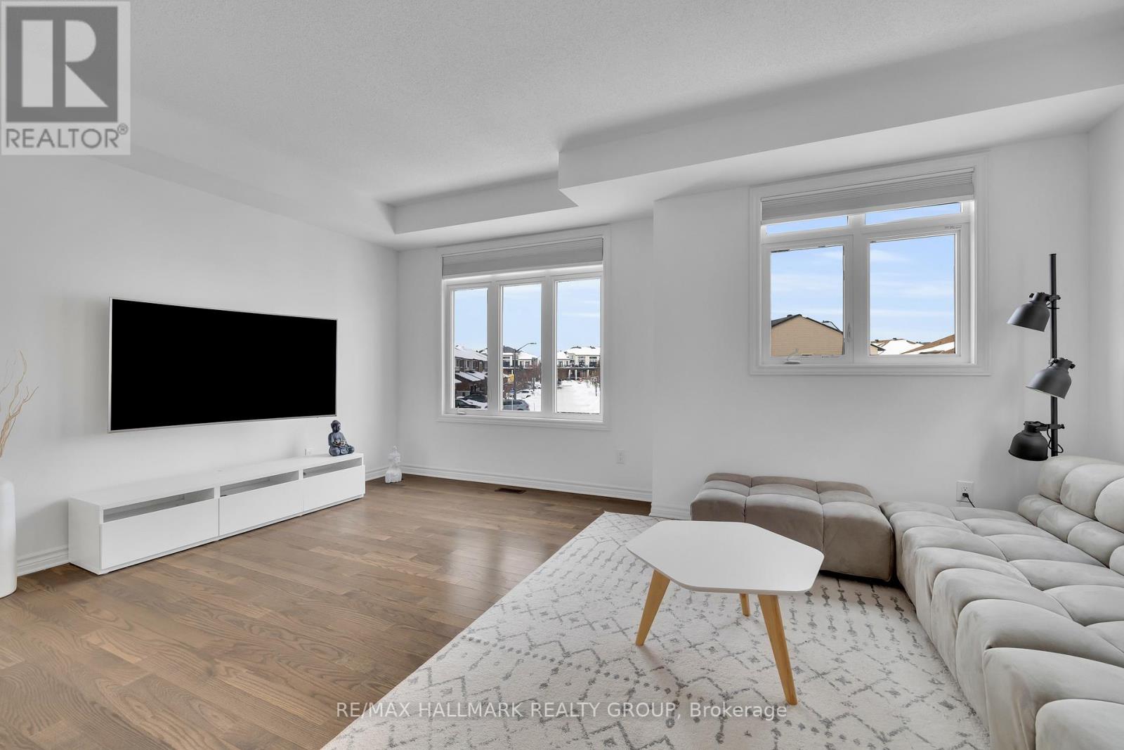 26 Barn Swallow Private