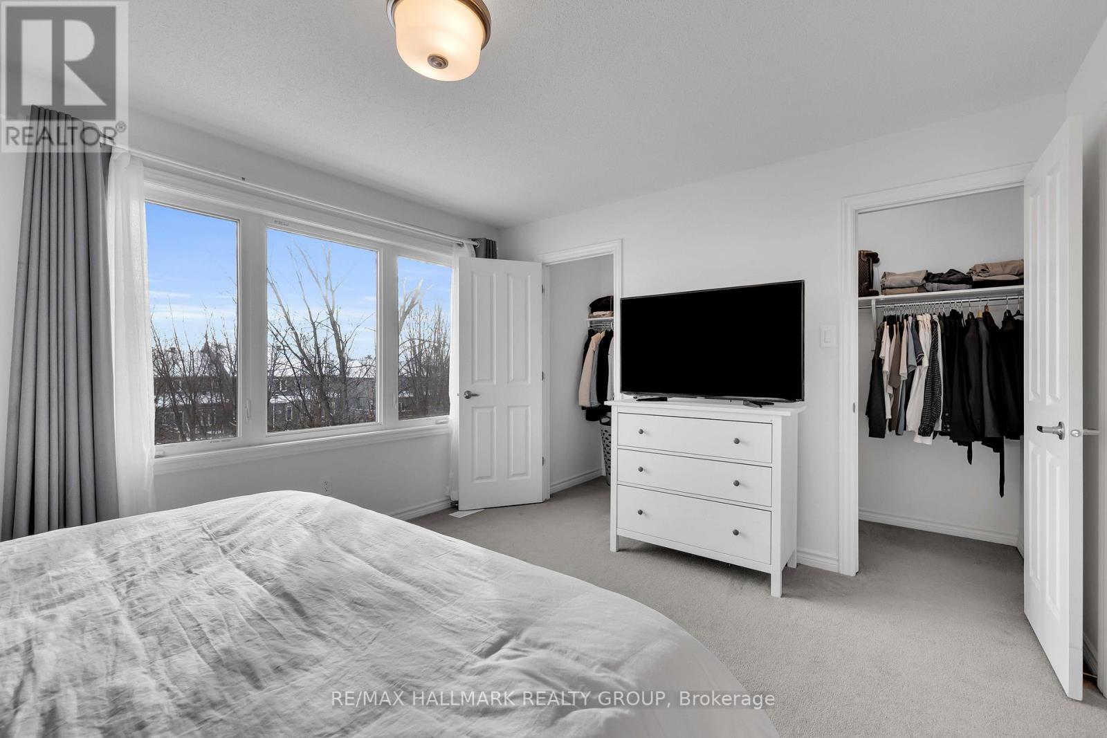 26 Barn Swallow Private