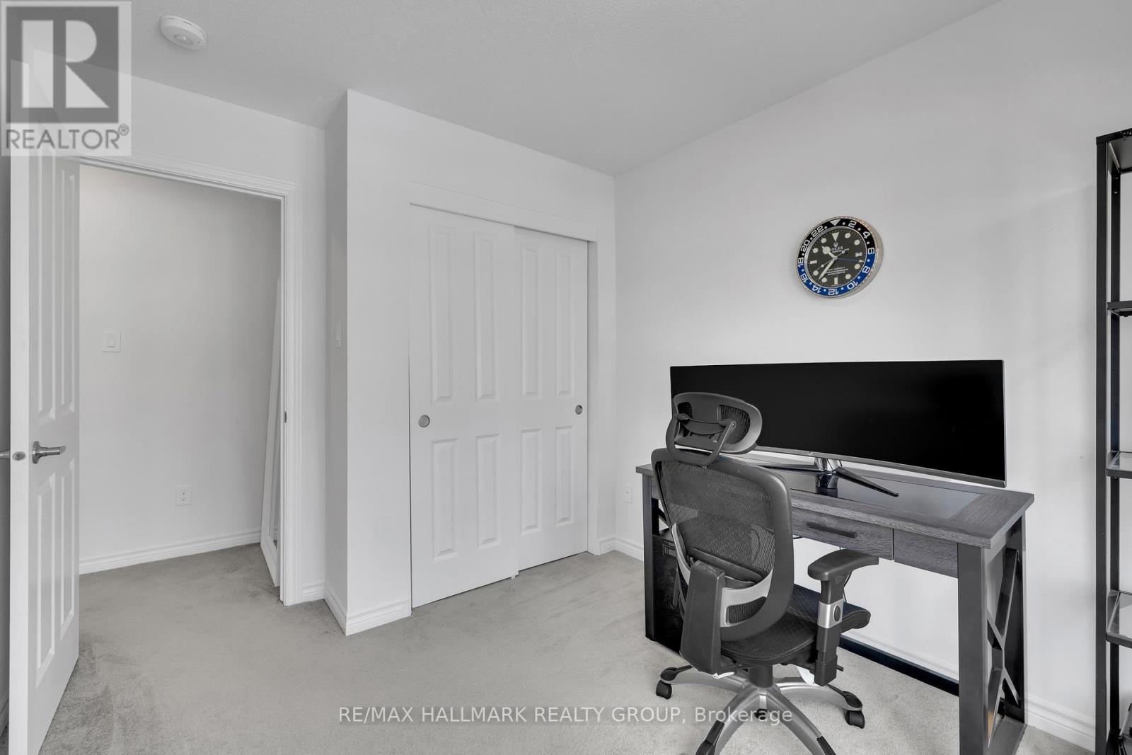 26 Barn Swallow Private