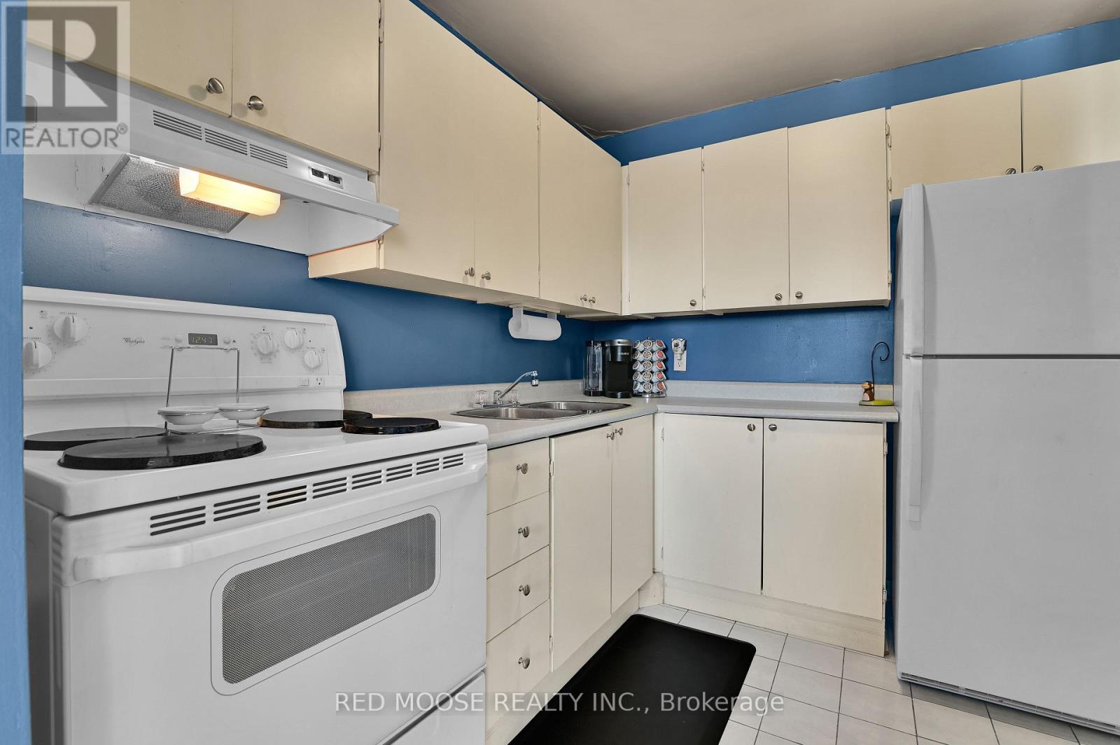 317 - 2000 Jasmine Crescent