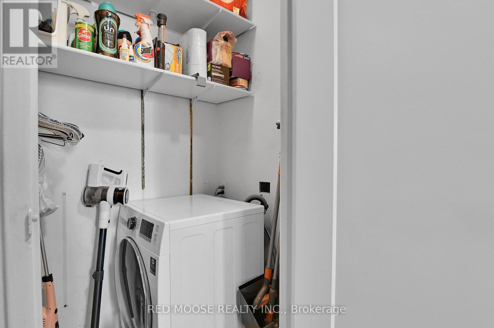 317 - 2000 Jasmine Crescent