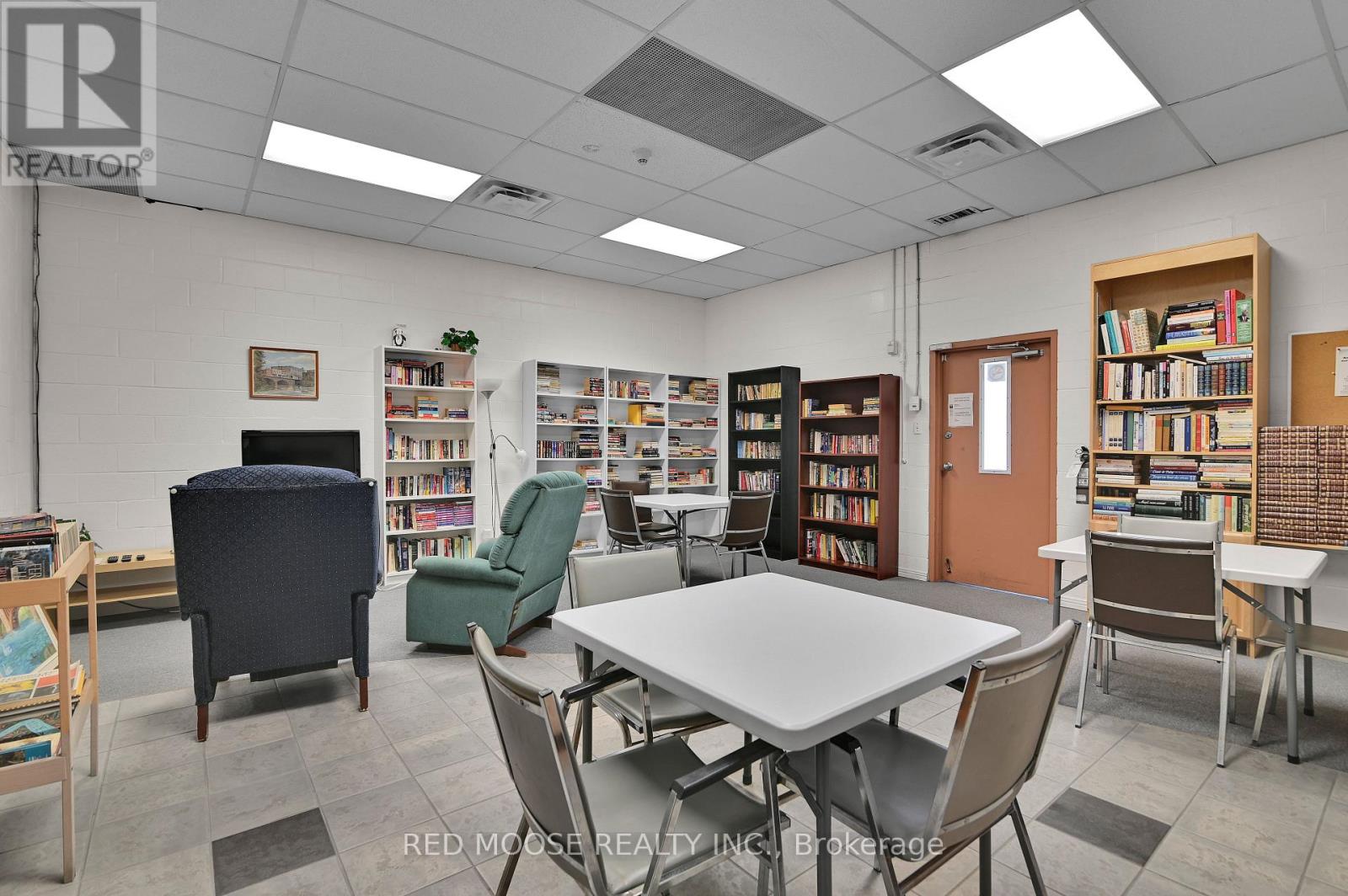 317 - 2000 Jasmine Crescent