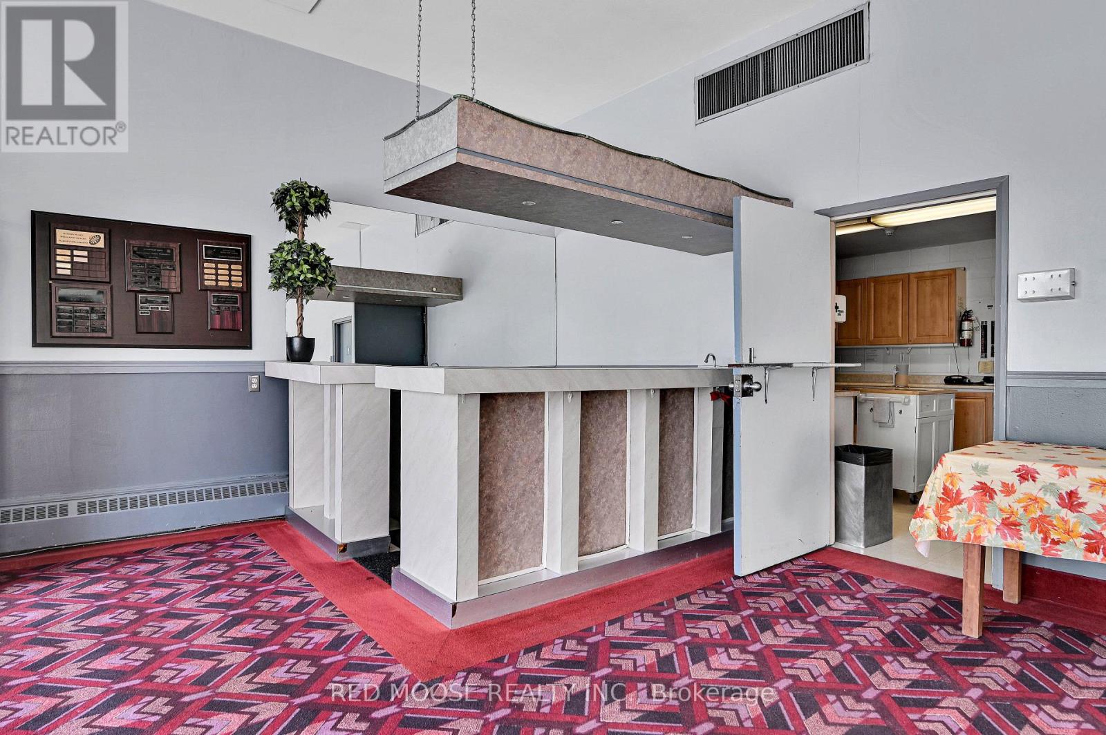 317 - 2000 Jasmine Crescent