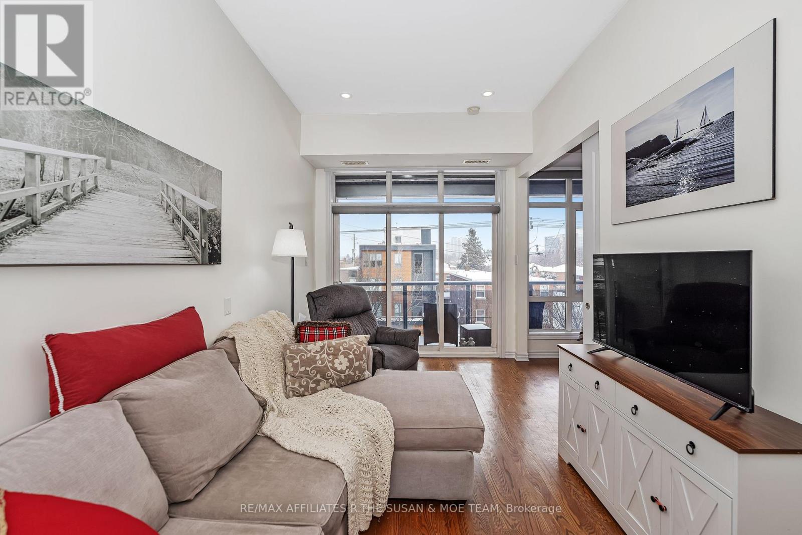 308 - 682 Churchill Avenue N