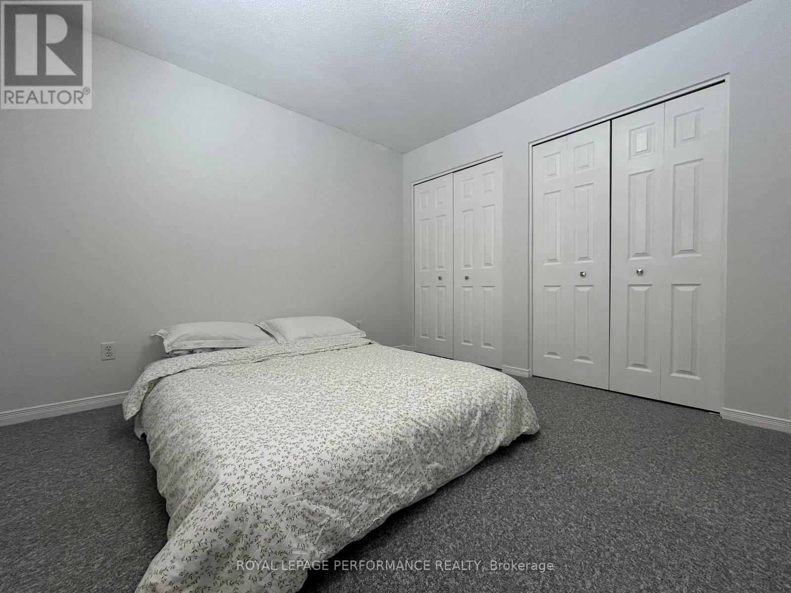 106 Mosswood Court W