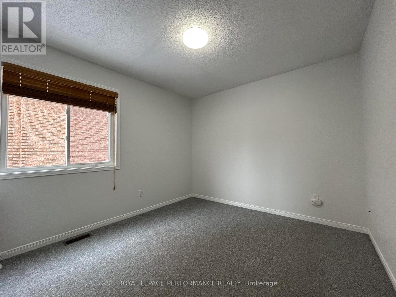 106 Mosswood Court W