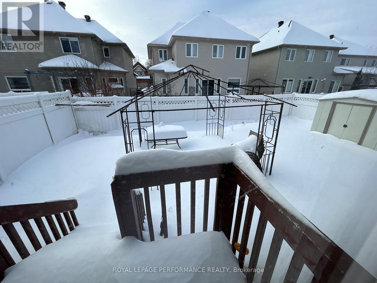 106 Mosswood Court W