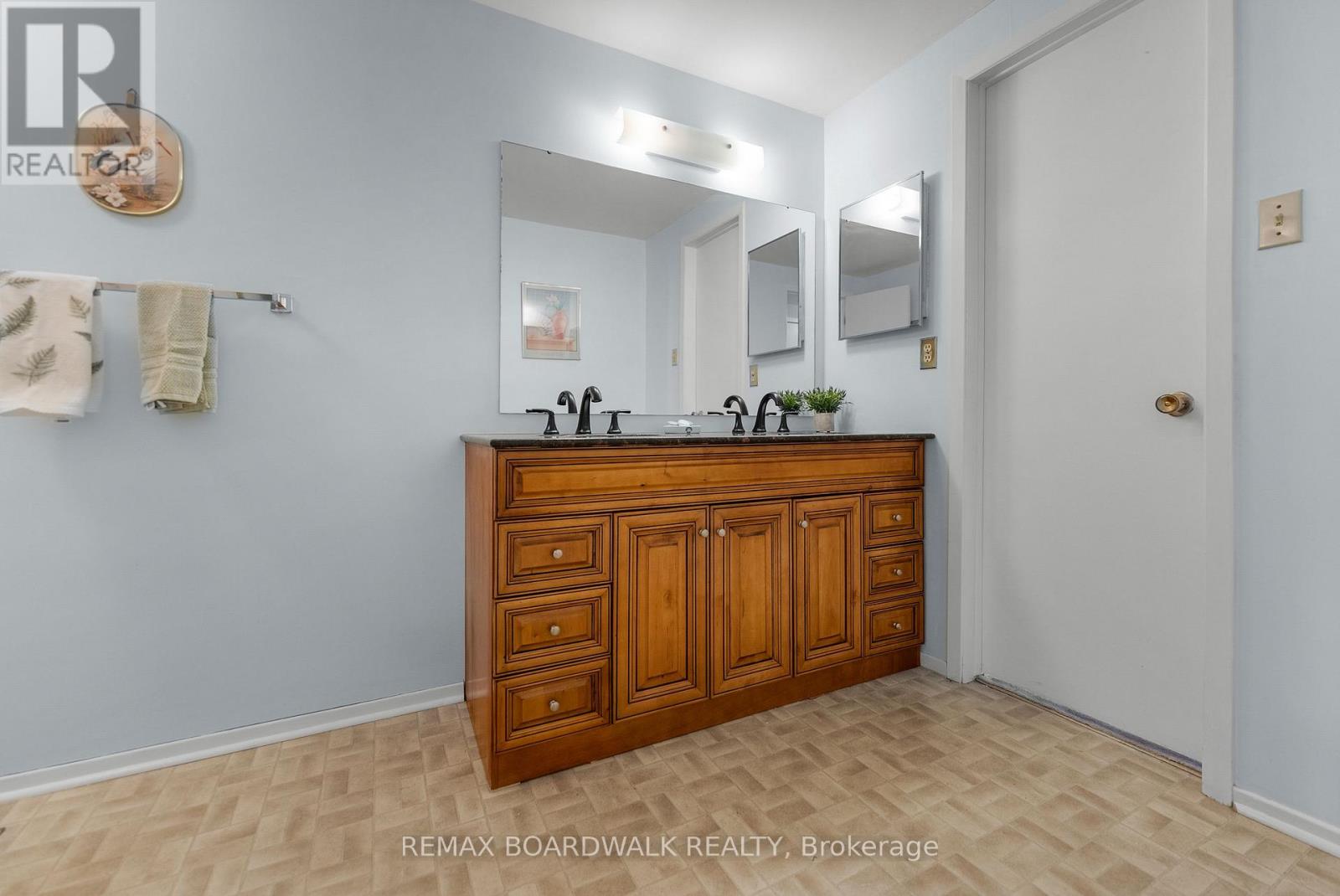 402 Sandhamn Private